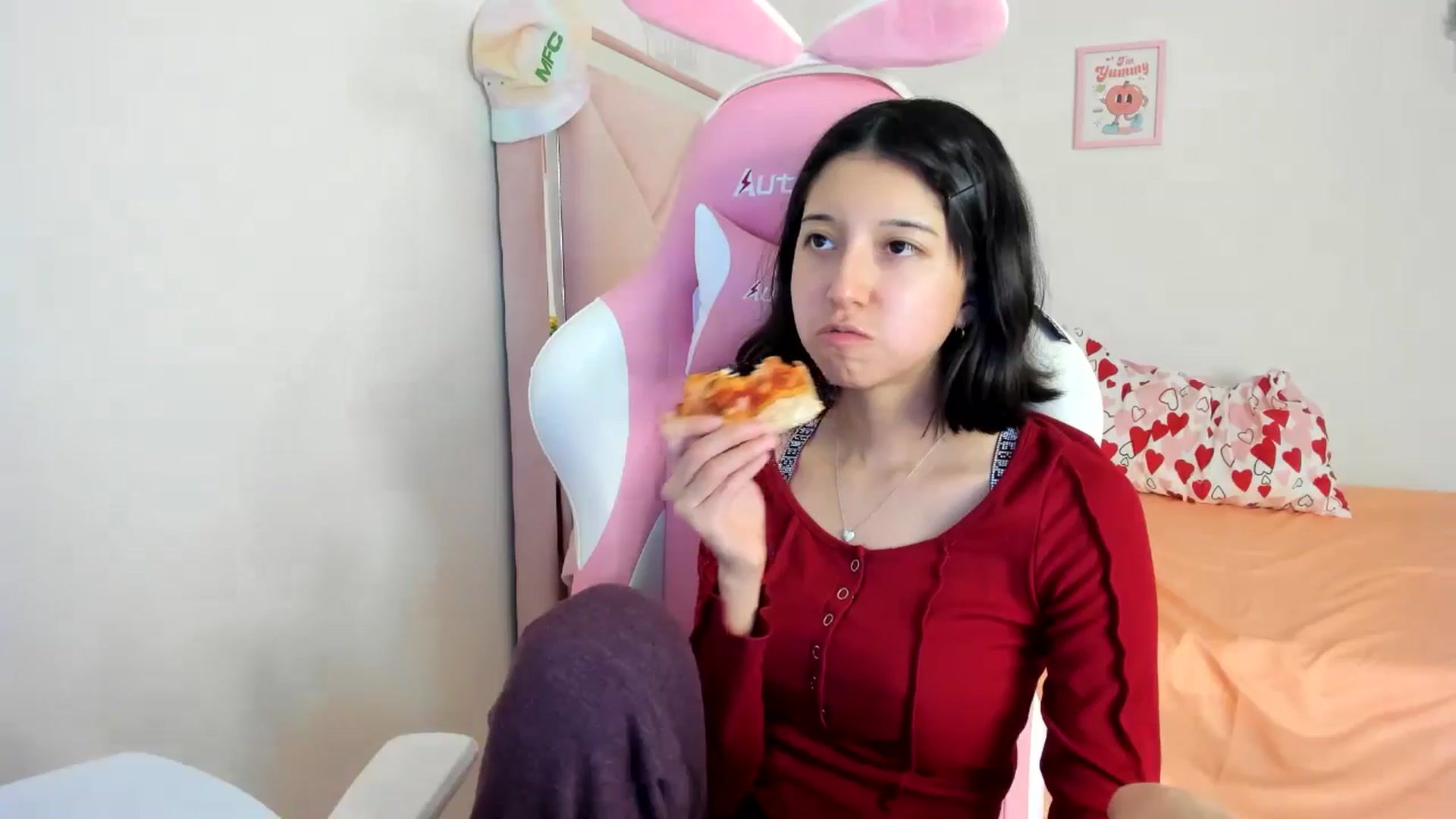 Gallery image thumbnail from Cherrycute666's myfreecams stream on, 07/27/2024, 01:06 image 20 of 20