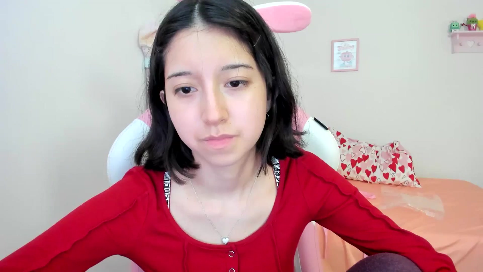 Gallery image thumbnail from Cherrycute666's myfreecams stream on, 07/27/2024, 01:06 image 6 of 20