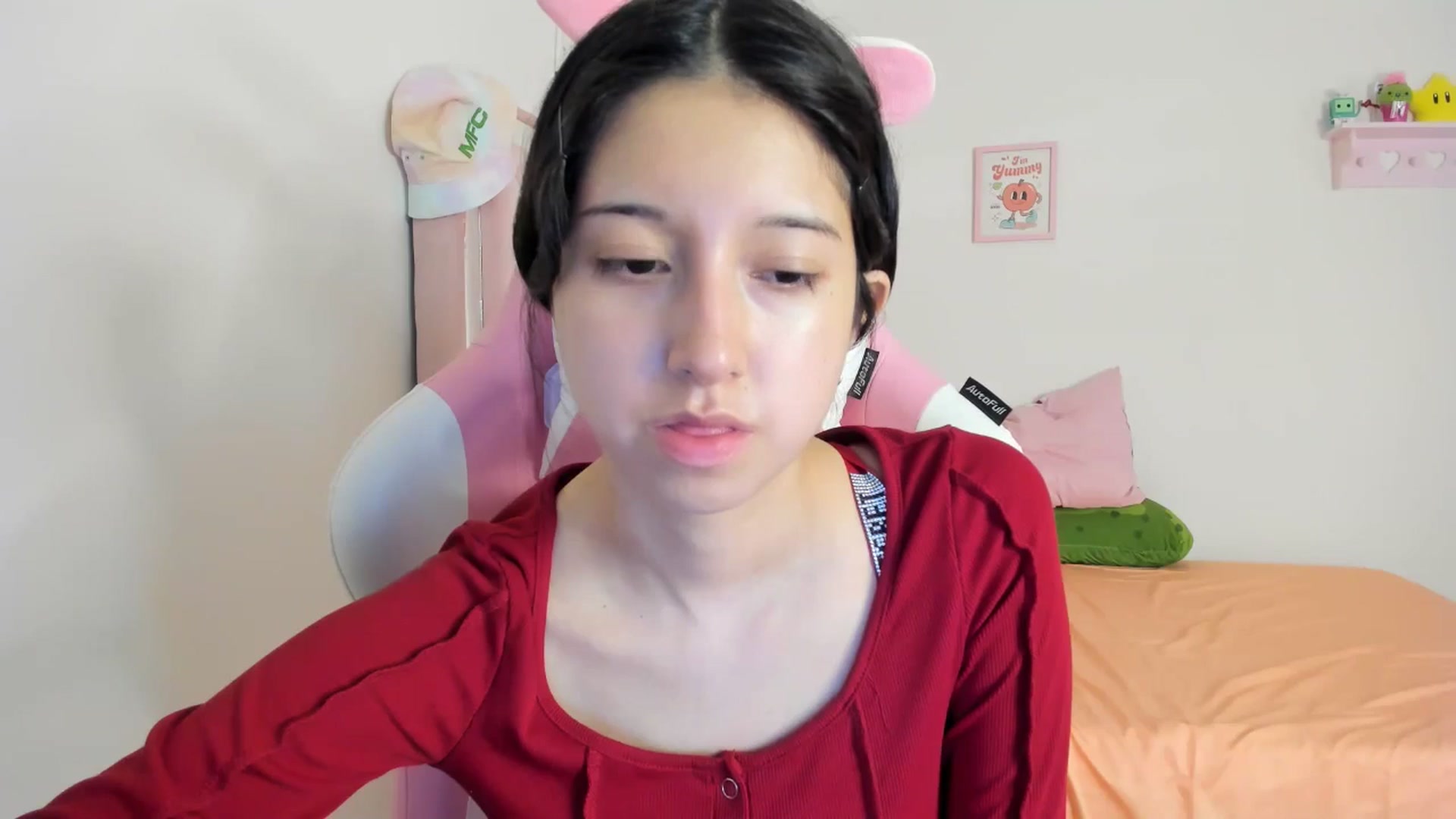 Gallery image thumbnail from Cherrycute666's myfreecams stream on, 07/27/2024, 08:00 image 20 of 20