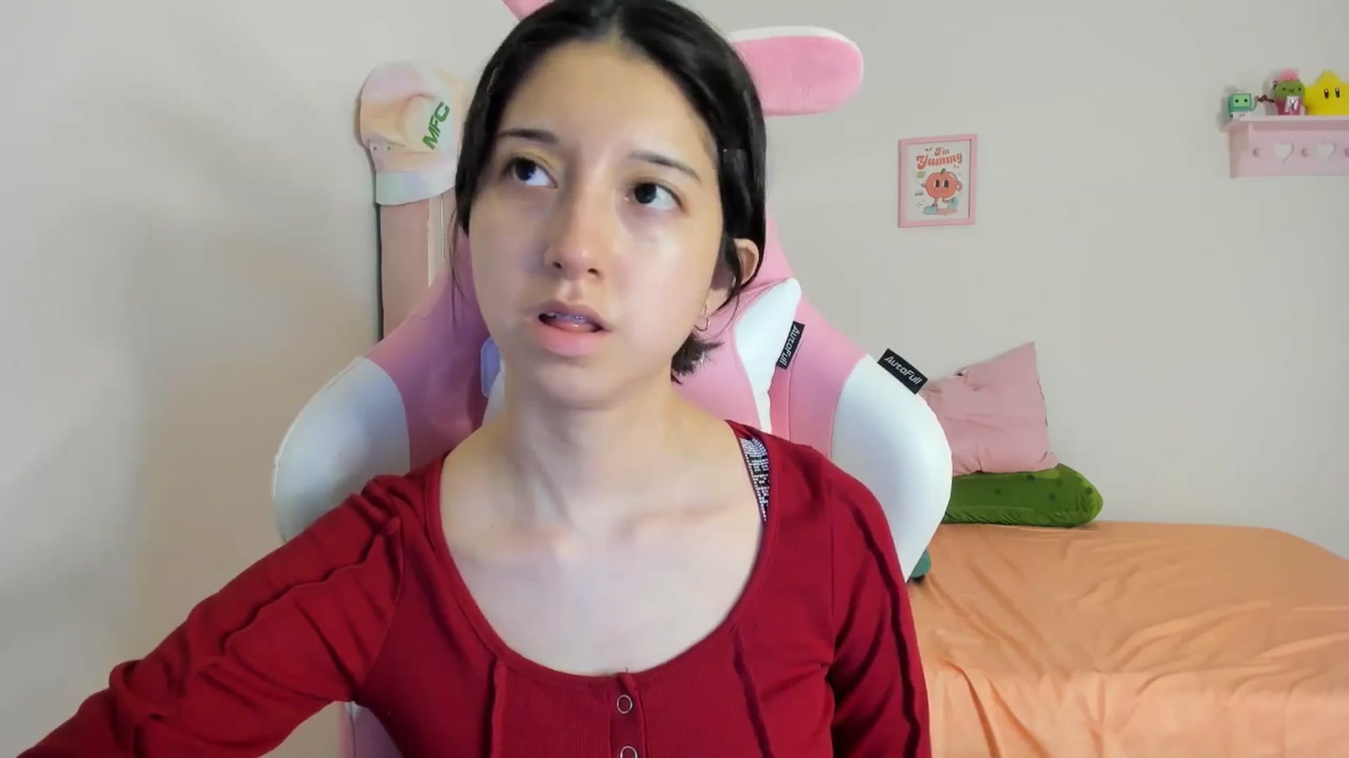 Gallery image thumbnail from Cherrycute666's myfreecams stream on, 07/27/2024, 08:00 image 10 of 20