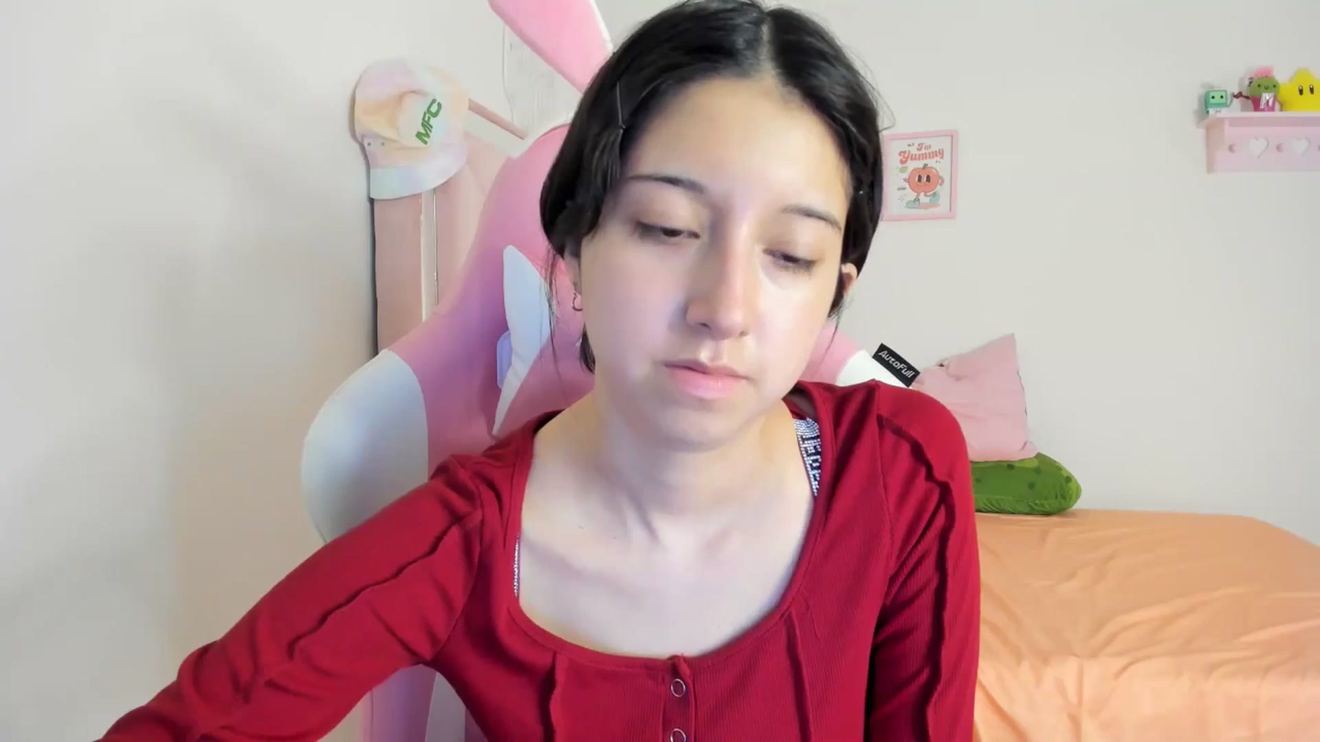 Gallery image thumbnail from Cherrycute666's myfreecams stream on, 07/27/2024, 08:00 image 17 of 20