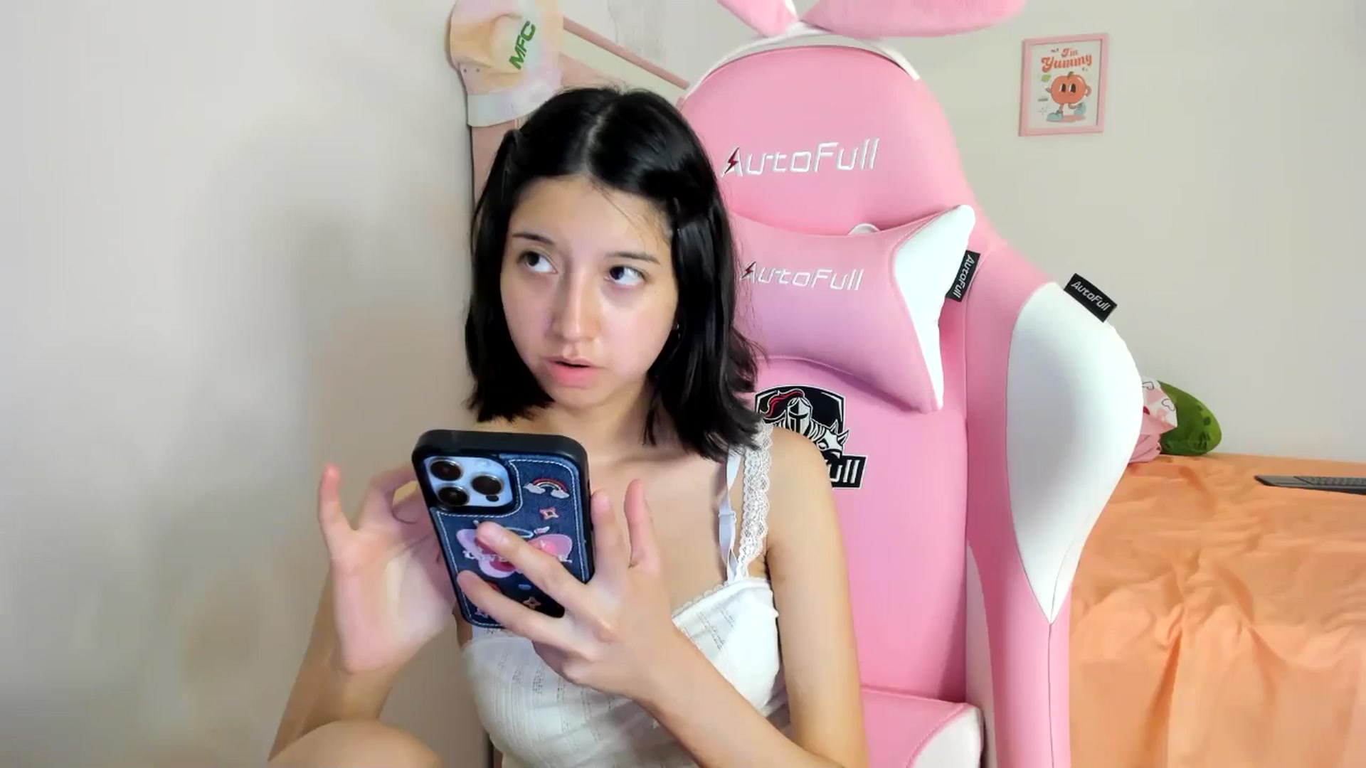 Gallery image thumbnail from Cherrycute666's myfreecams stream on, 07/28/2024, 05:14 image 5 of 20