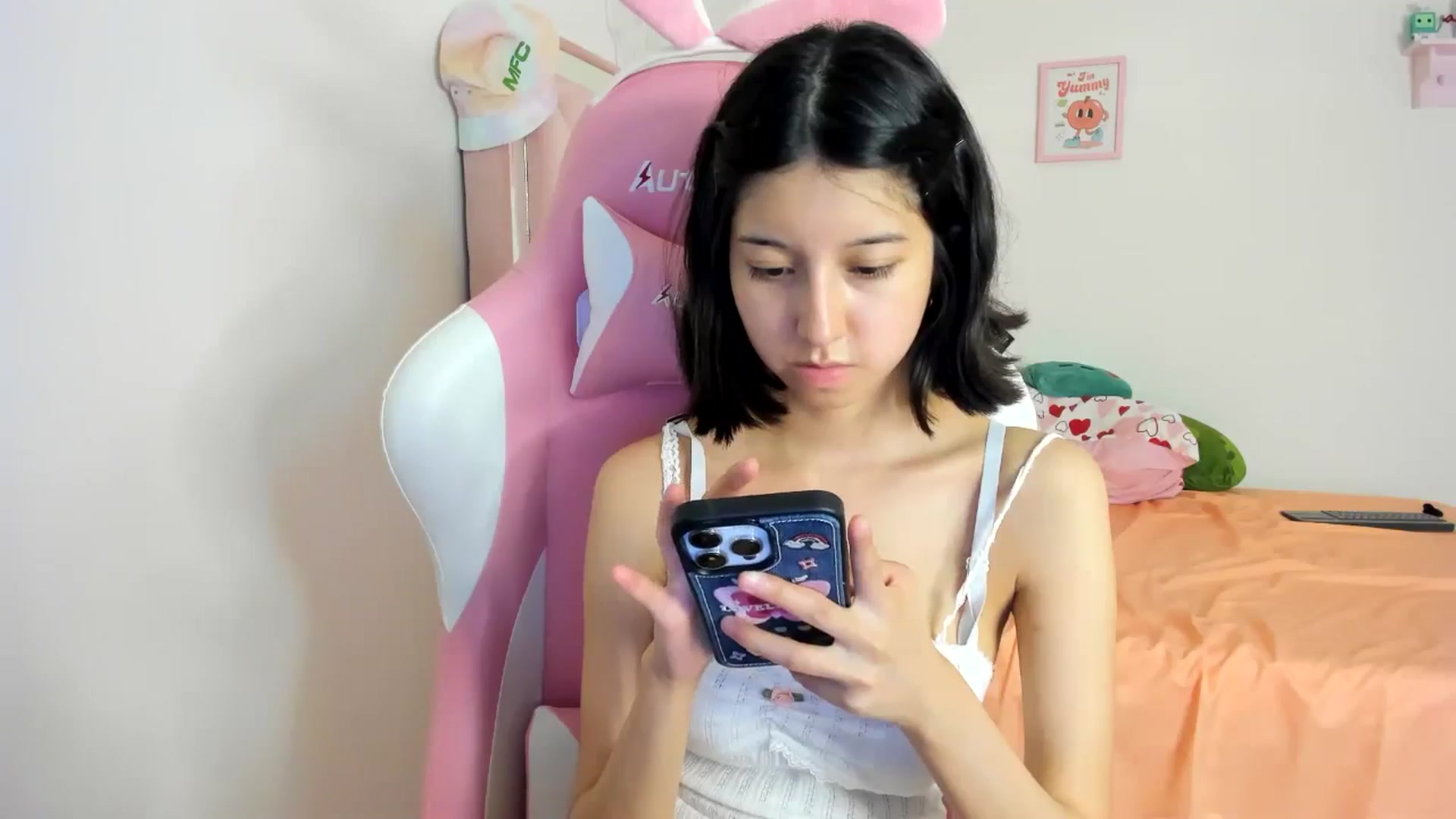 Gallery image thumbnail from Cherrycute666's myfreecams stream on, 07/28/2024, 05:14 image 18 of 20