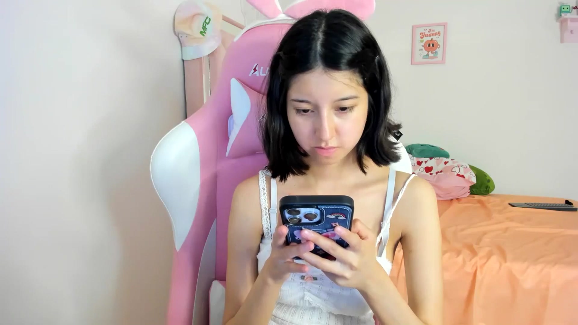Gallery image thumbnail from Cherrycute666's myfreecams stream on, 07/28/2024, 05:14 image 19 of 20