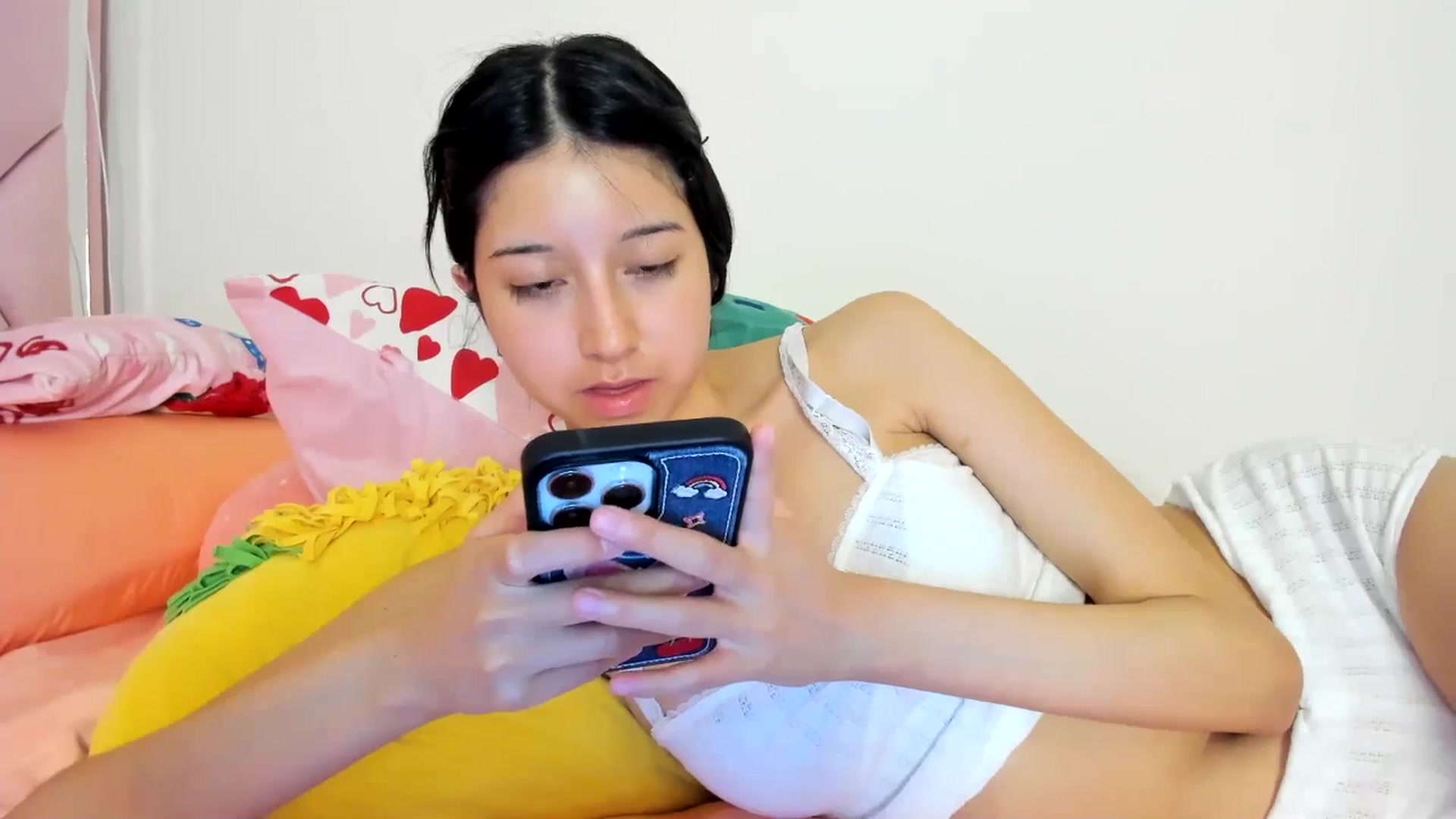 Gallery image thumbnail from Cherrycute666's myfreecams stream on, 07/28/2024, 06:13 image 12 of 20