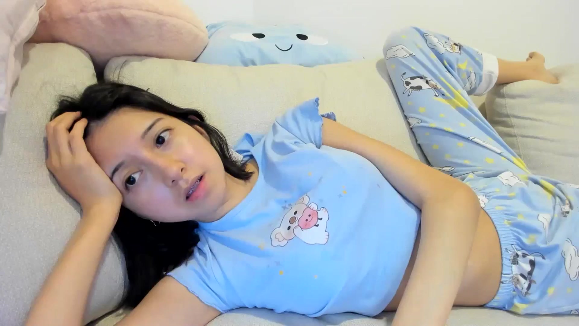 Gallery image thumbnail from Cherrycute666's myfreecams stream on, 07/31/2024, 05:18 image 7 of 20