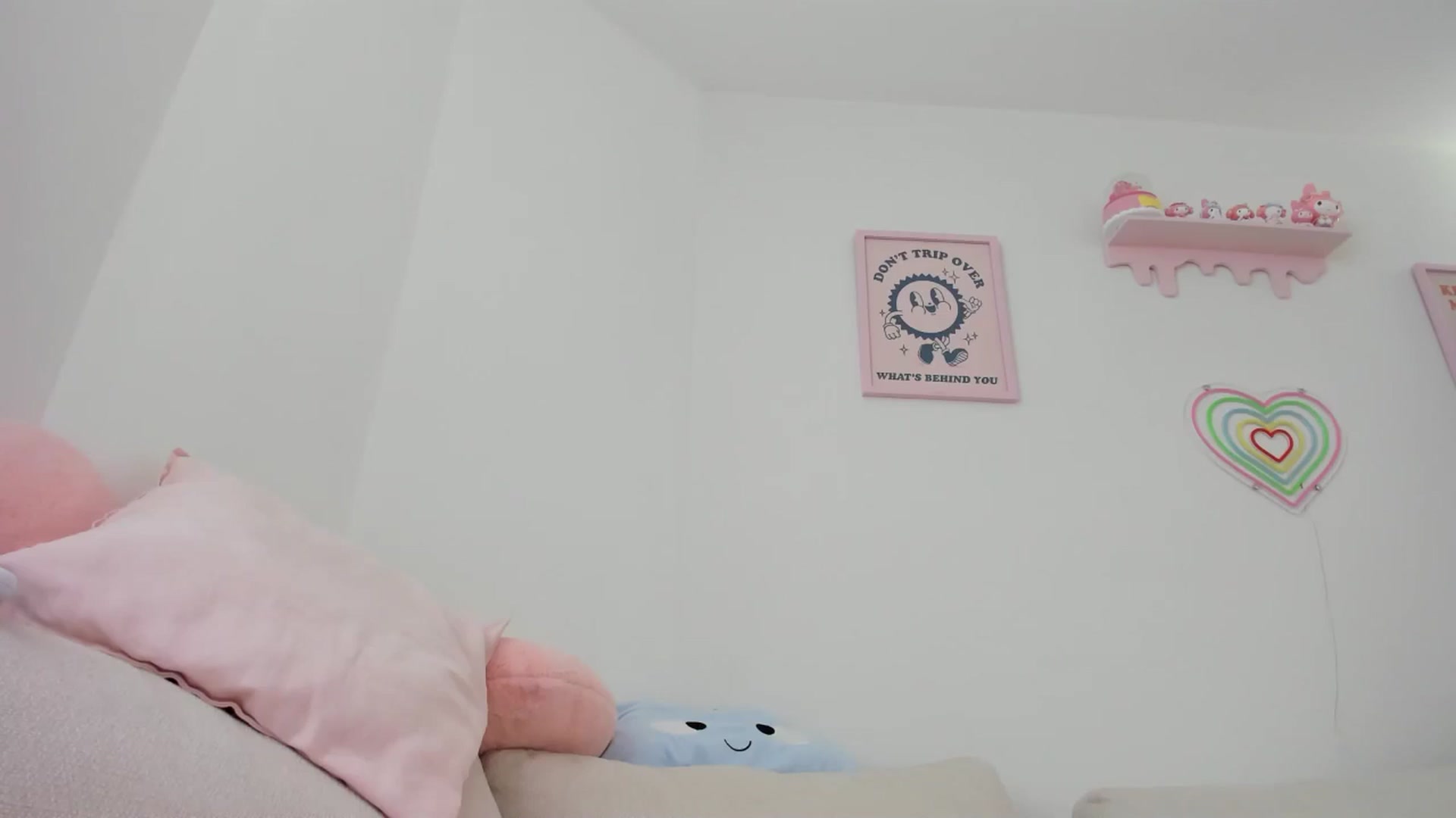 Gallery image thumbnail from Cherrycute666's myfreecams stream on, 07/31/2024, 18:18 image 4 of 20
