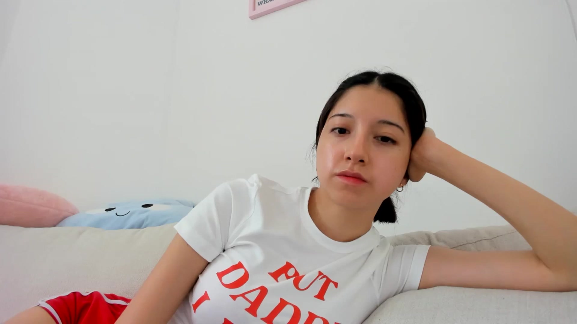 Gallery image thumbnail from Cherrycute666's myfreecams stream on, 07/31/2024, 20:00 image 11 of 20