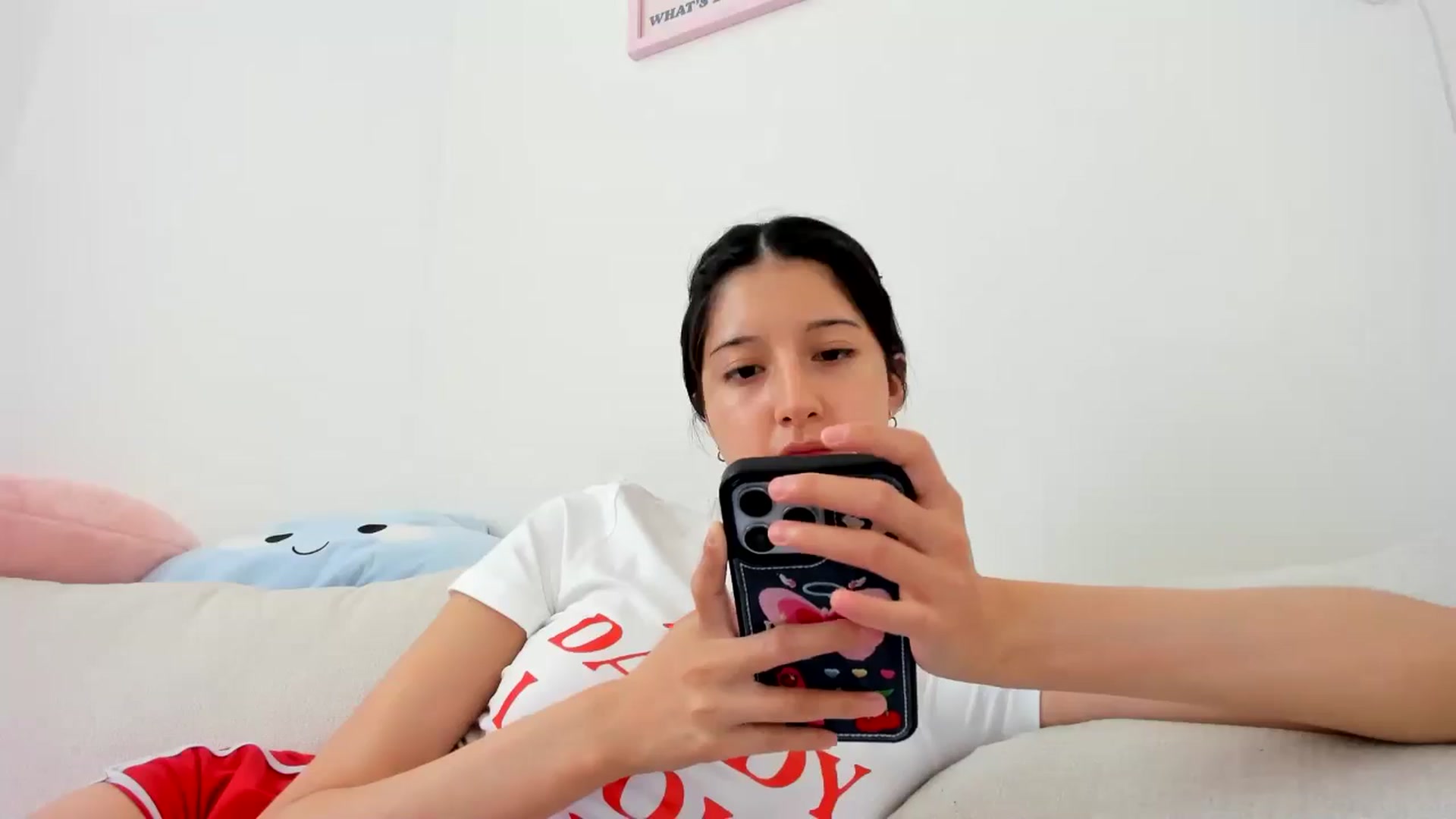 Gallery image thumbnail from Cherrycute666's myfreecams stream on, 07/31/2024, 20:00 image 10 of 20