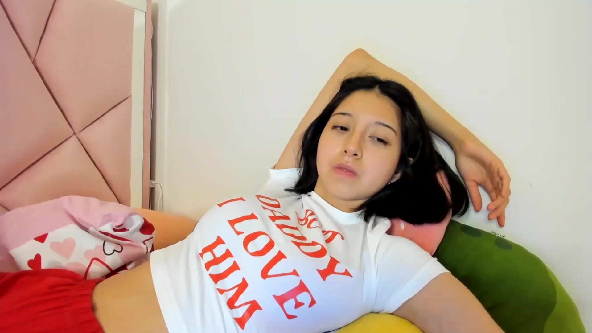 Gallery image thumbnail from Cherrycute666's myfreecams stream on, 08/01/2024, 06:19 image 6 of 20