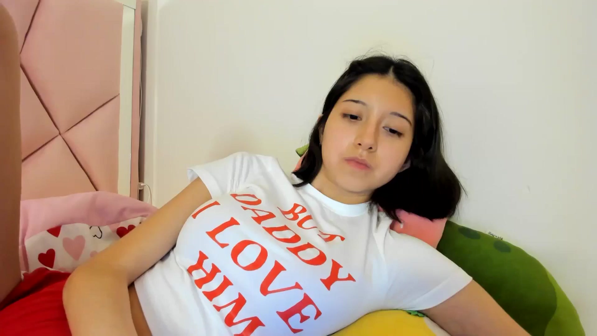 Gallery image thumbnail from Cherrycute666's myfreecams stream on, 08/01/2024, 06:19 image 3 of 20