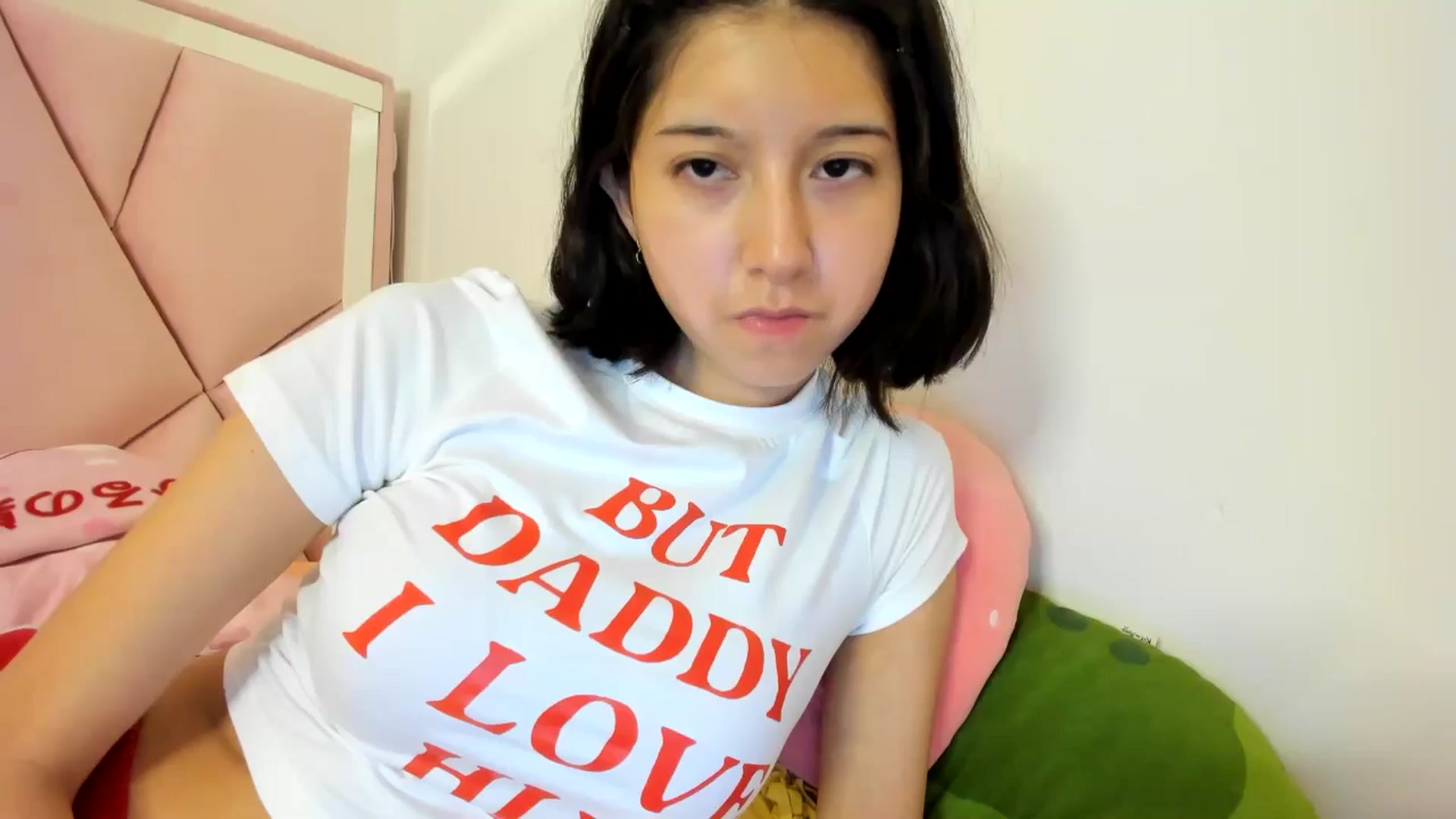 Gallery image thumbnail from Cherrycute666's myfreecams stream on, 08/01/2024, 06:19 image 11 of 20