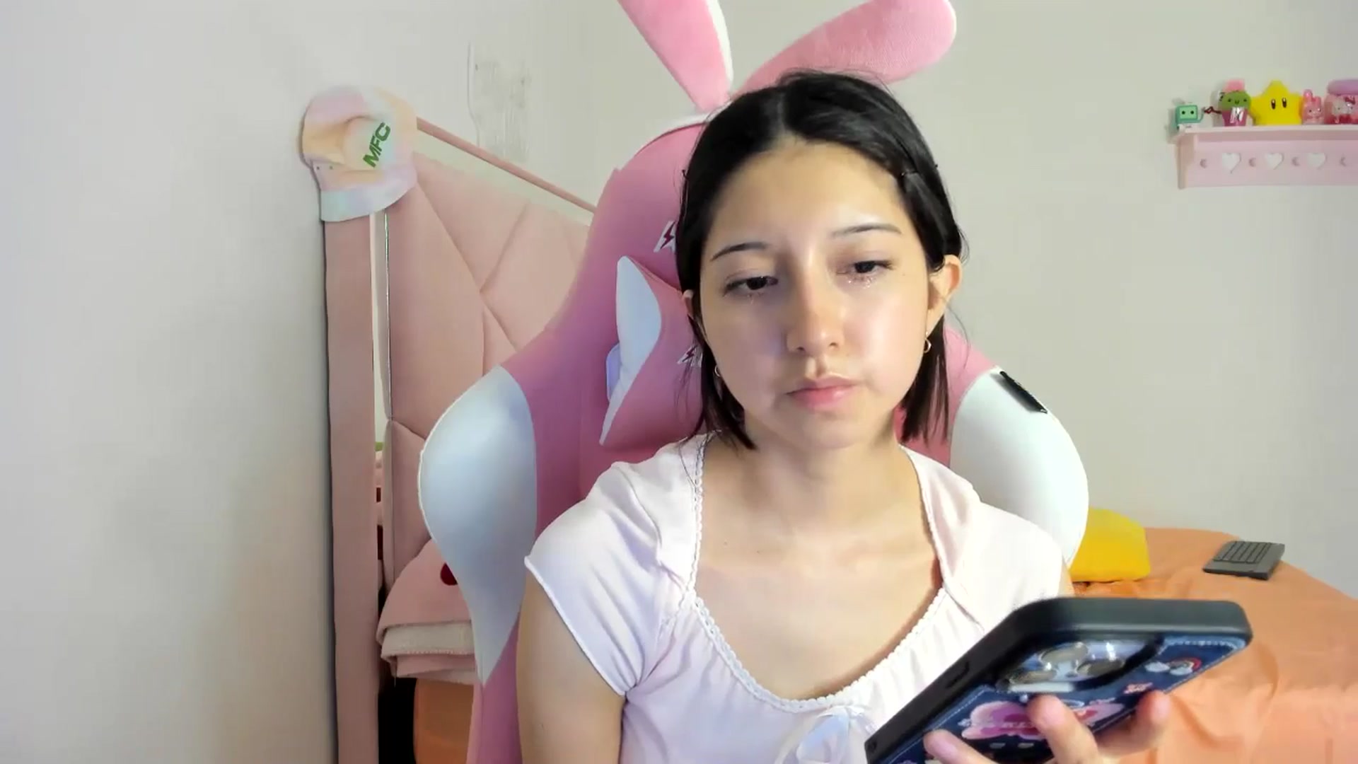 Gallery image thumbnail from Cherrycute666's myfreecams stream on, 08/02/2024, 03:23 image 5 of 20