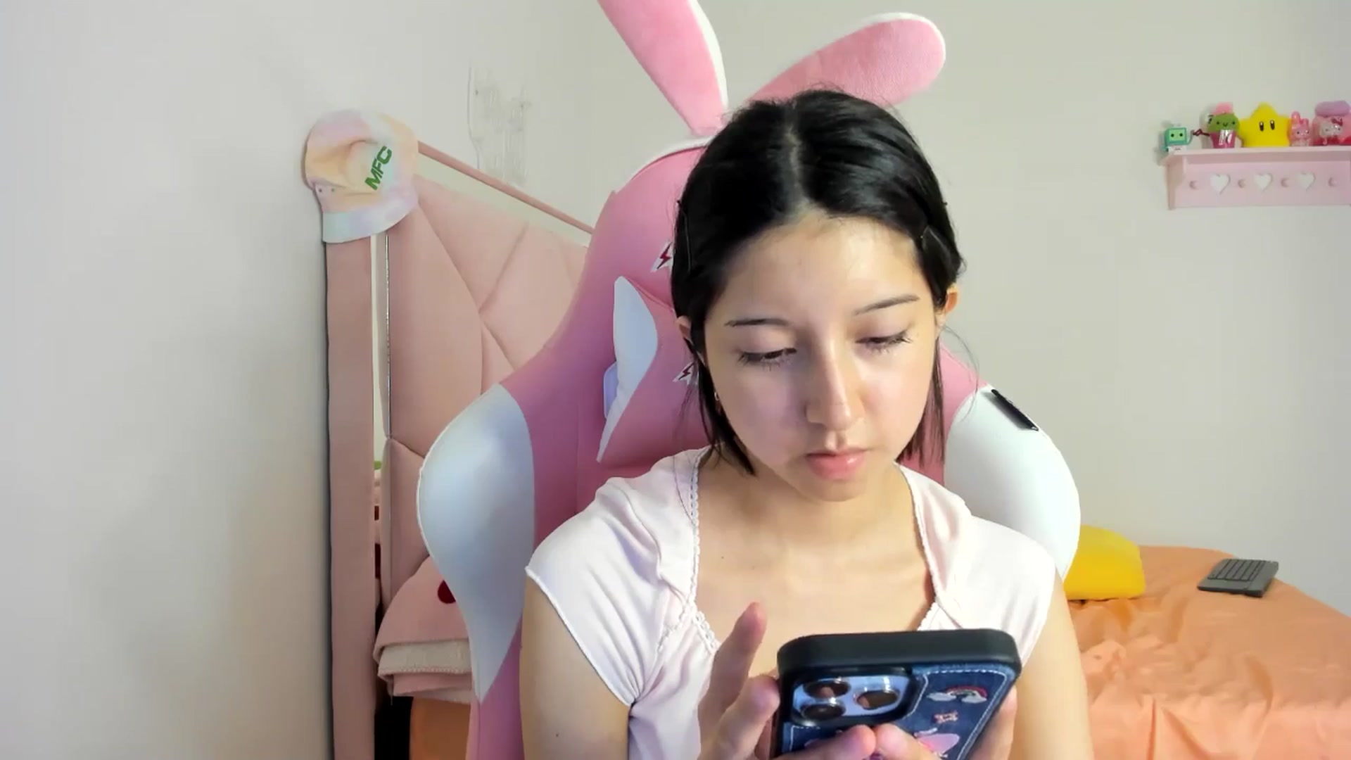 Gallery image thumbnail from Cherrycute666's myfreecams stream on, 08/02/2024, 03:23 image 4 of 20