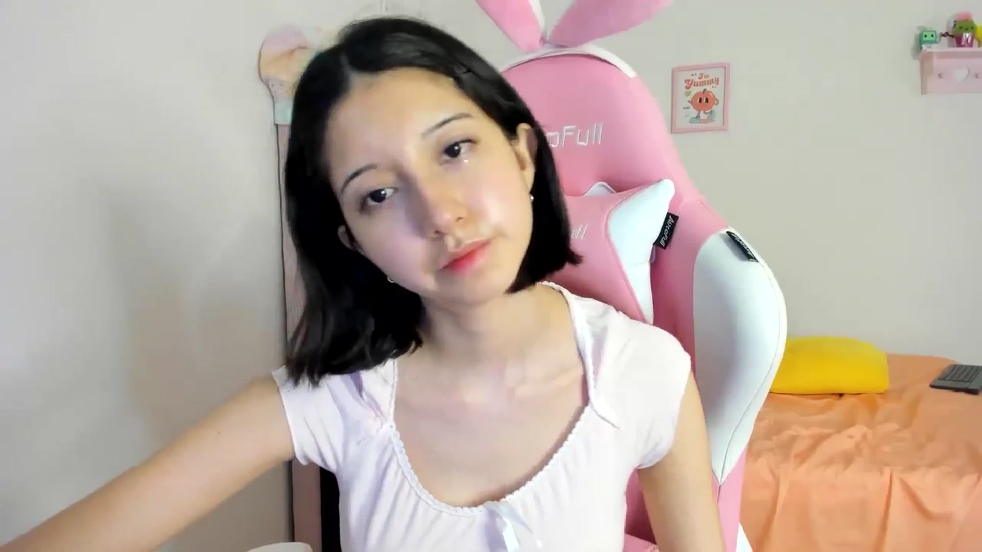 Gallery image thumbnail from Cherrycute666's myfreecams stream on, 08/02/2024, 04:00 image 7 of 20