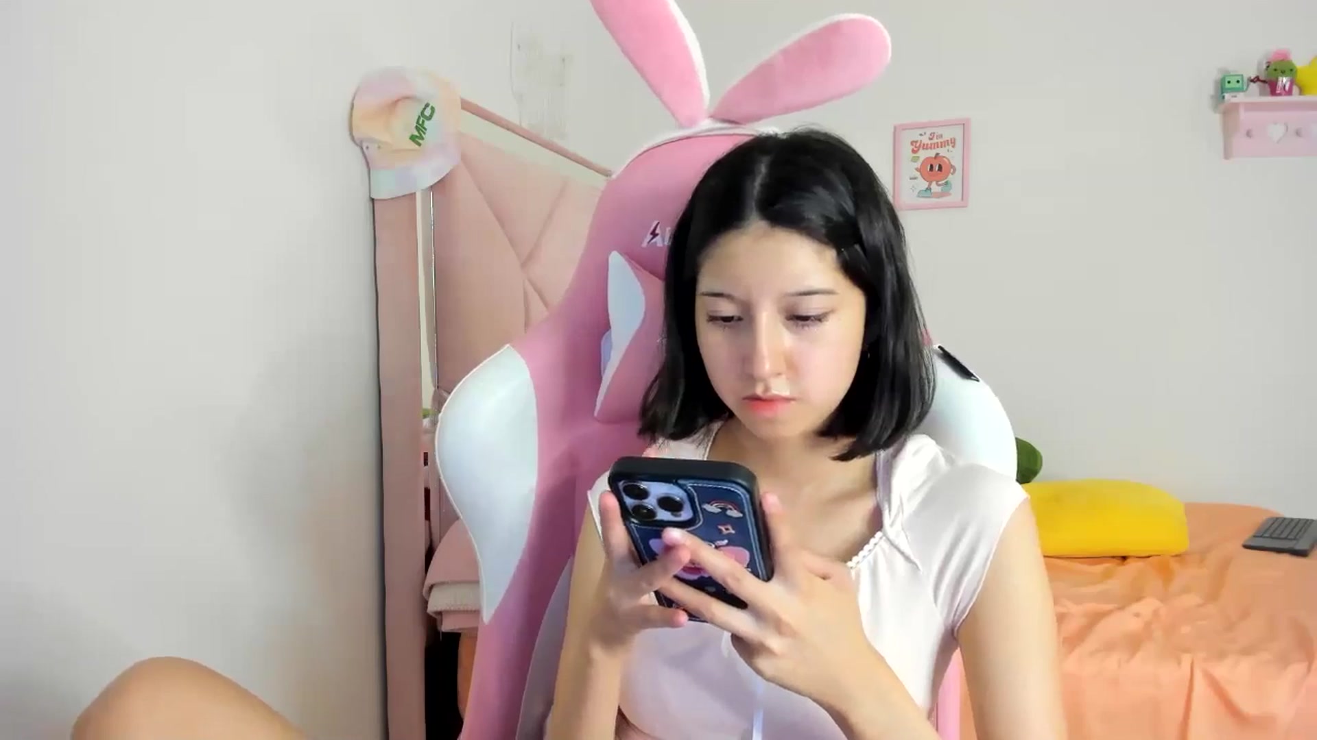 Gallery image thumbnail from Cherrycute666's myfreecams stream on, 08/02/2024, 04:00 image 13 of 20