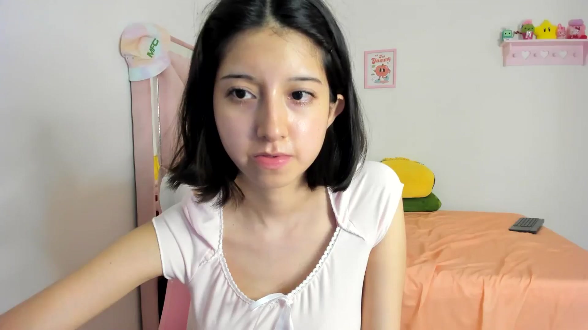 Gallery image thumbnail from Cherrycute666's myfreecams stream on, 08/02/2024, 05:39 image 8 of 20