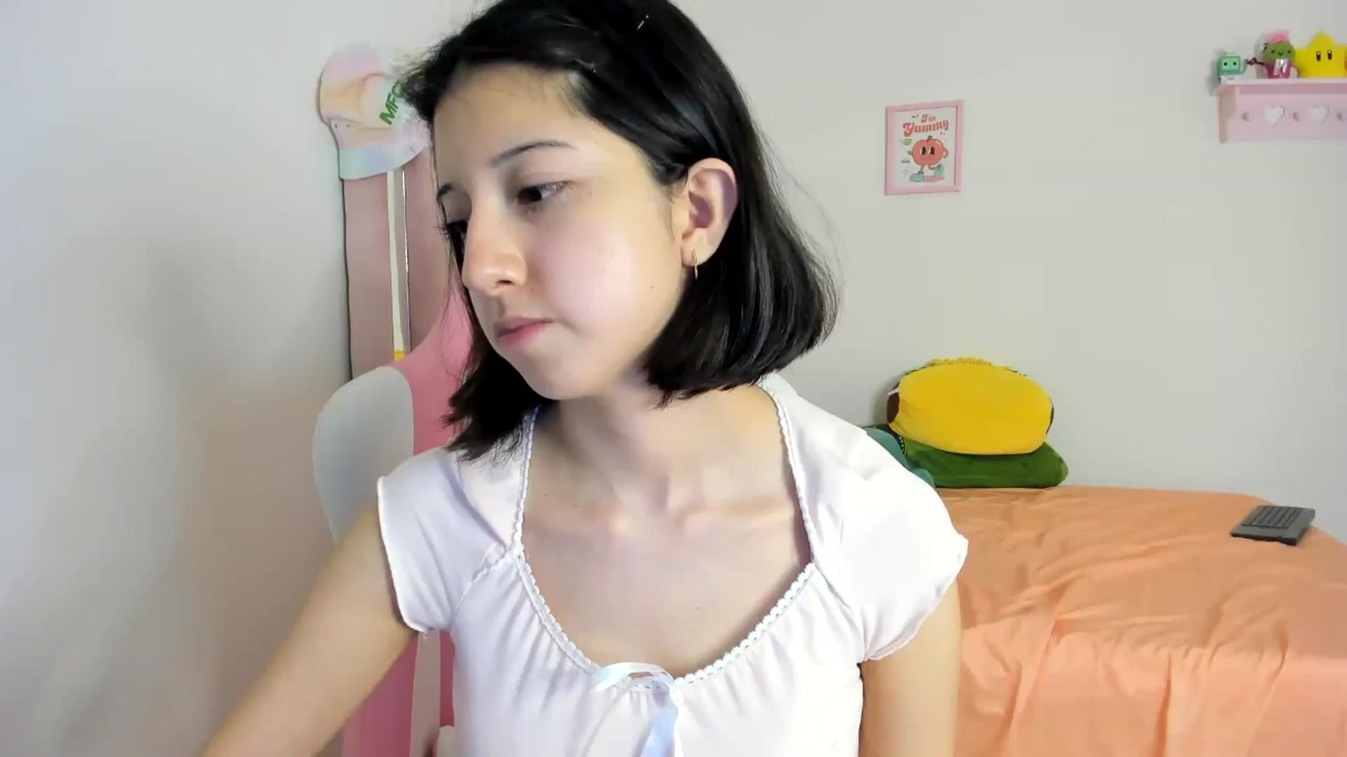 Gallery image thumbnail from Cherrycute666's myfreecams stream on, 08/02/2024, 05:39 image 4 of 20