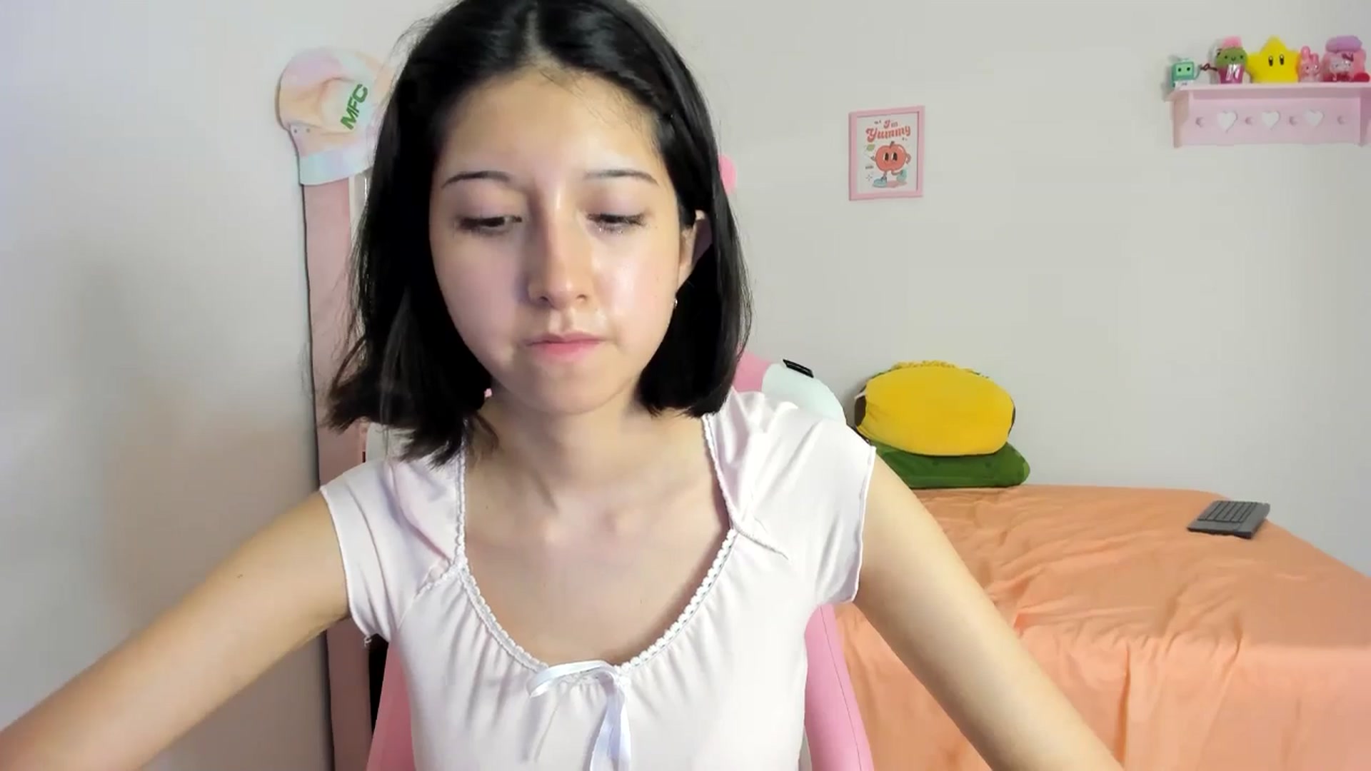 Gallery image thumbnail from Cherrycute666's myfreecams stream on, 08/02/2024, 05:39 image 11 of 20