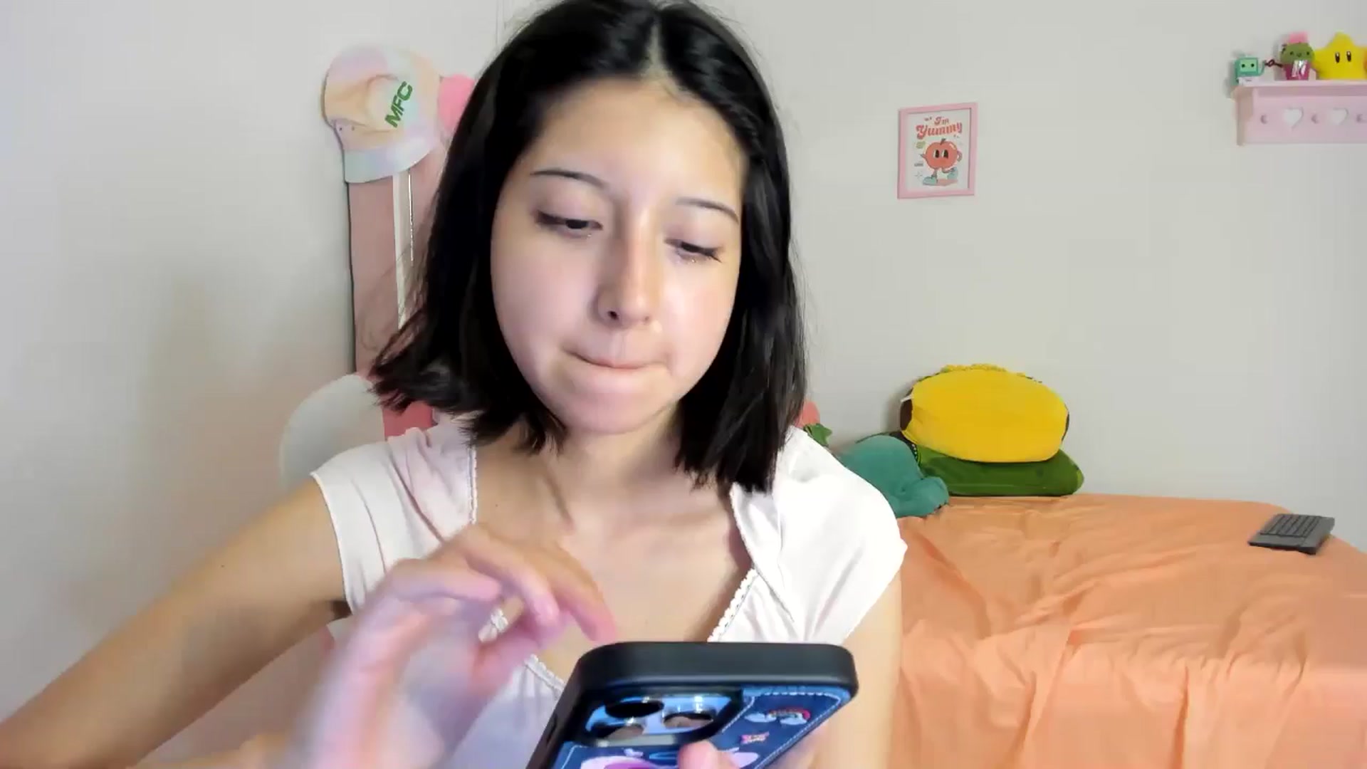 Gallery image thumbnail from Cherrycute666's myfreecams stream on, 08/02/2024, 05:39 image 1 of 20
