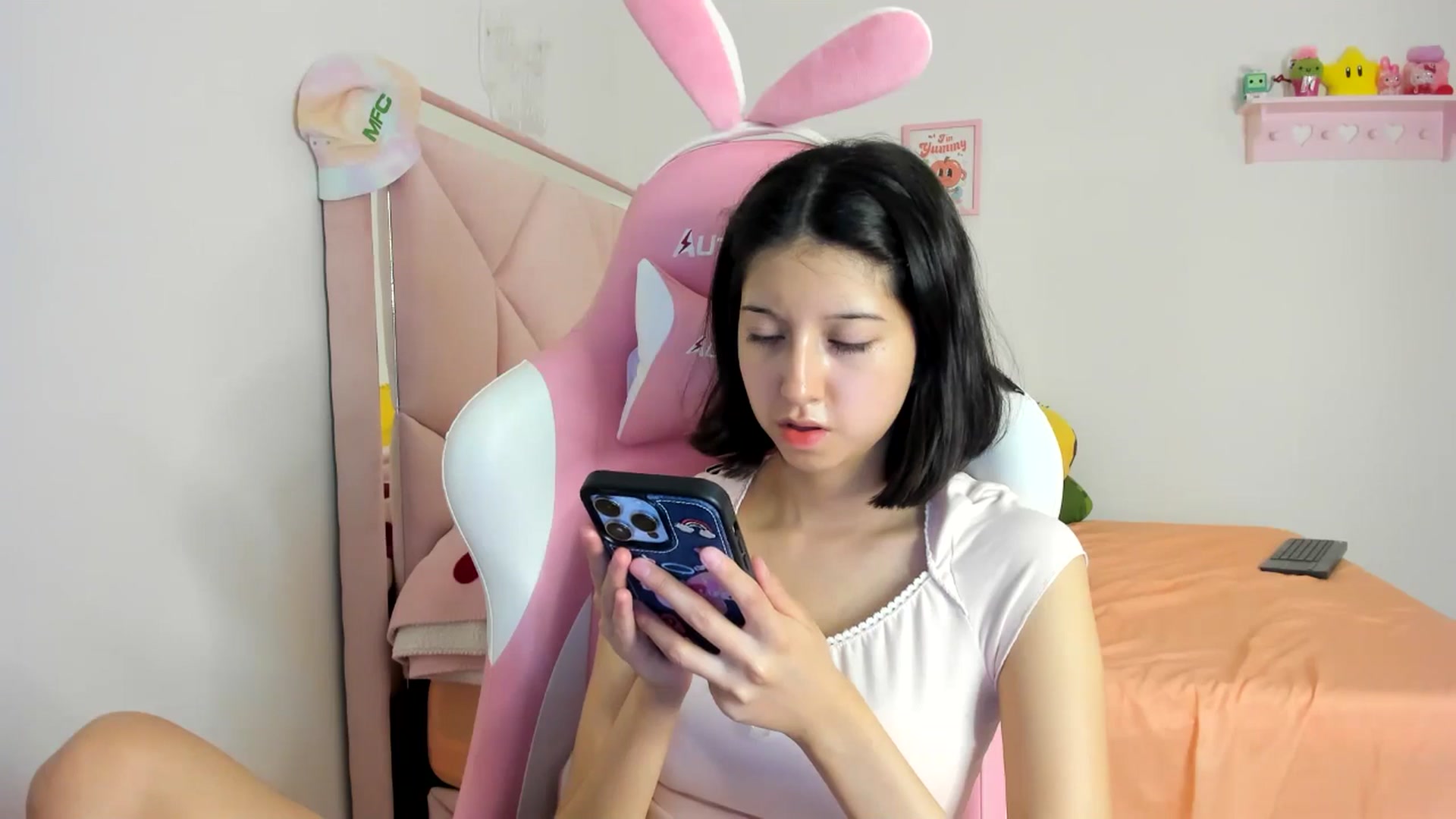 Gallery image thumbnail from Cherrycute666's myfreecams stream on, 08/02/2024, 06:19 image 2 of 20