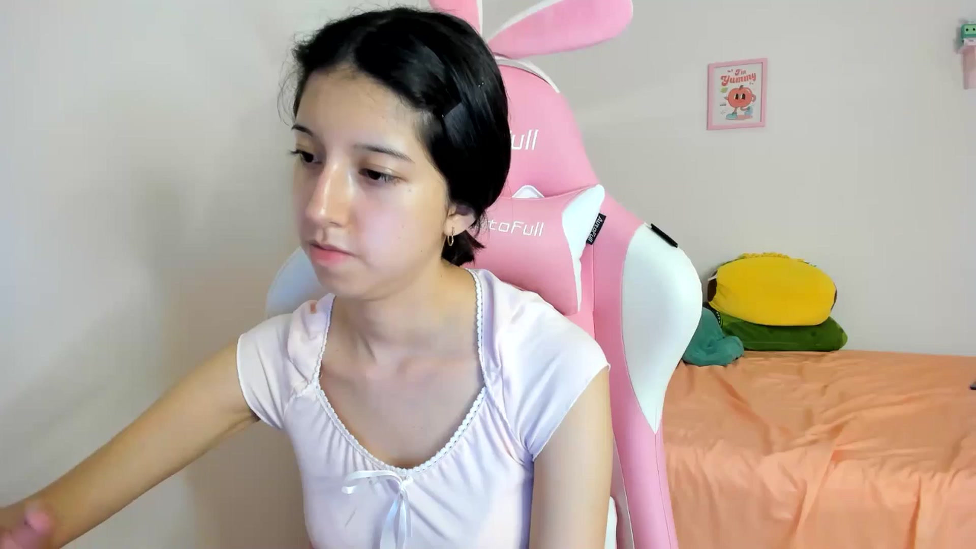 Gallery image thumbnail from Cherrycute666's myfreecams stream on, 08/02/2024, 08:04 image 8 of 20