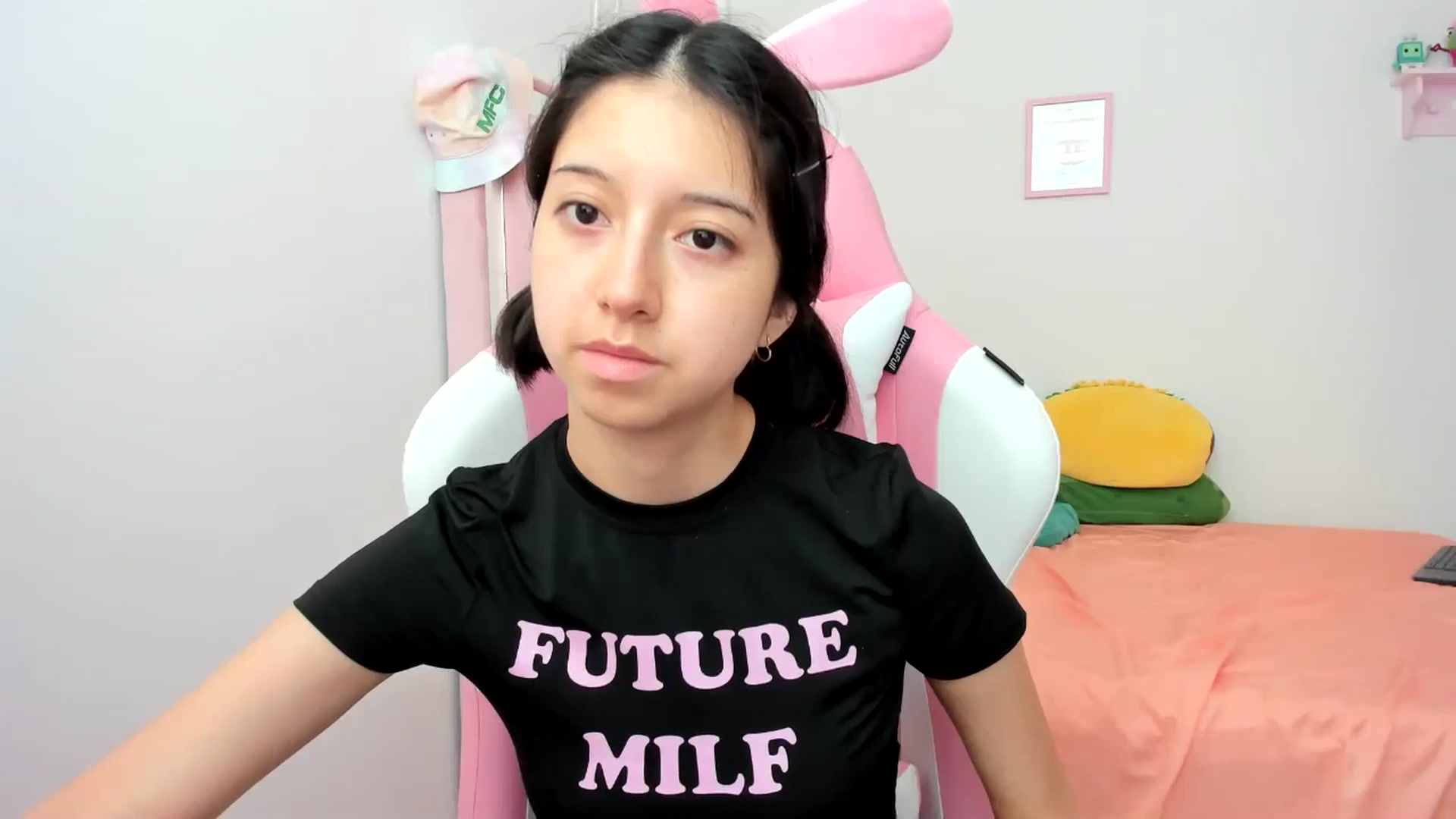 Gallery image thumbnail from Cherrycute666's myfreecams stream on, 08/02/2024, 20:09 image 11 of 20