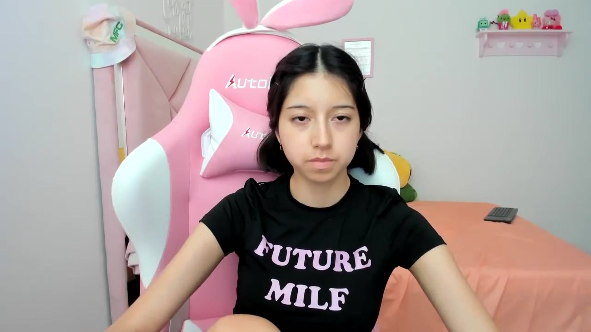 Gallery image thumbnail from Cherrycute666's myfreecams stream on, 08/02/2024, 21:35 image 17 of 20