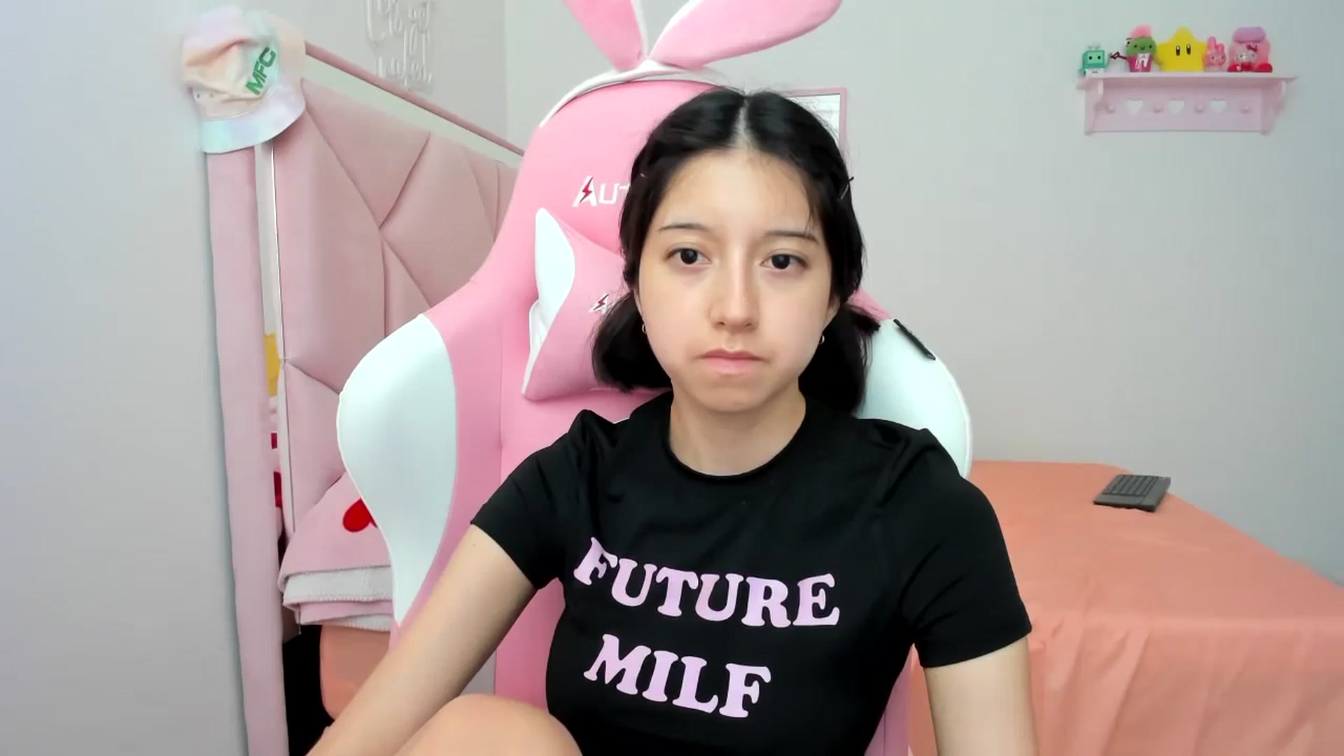 Gallery image thumbnail from Cherrycute666's myfreecams stream on, 08/02/2024, 21:35 image 13 of 20