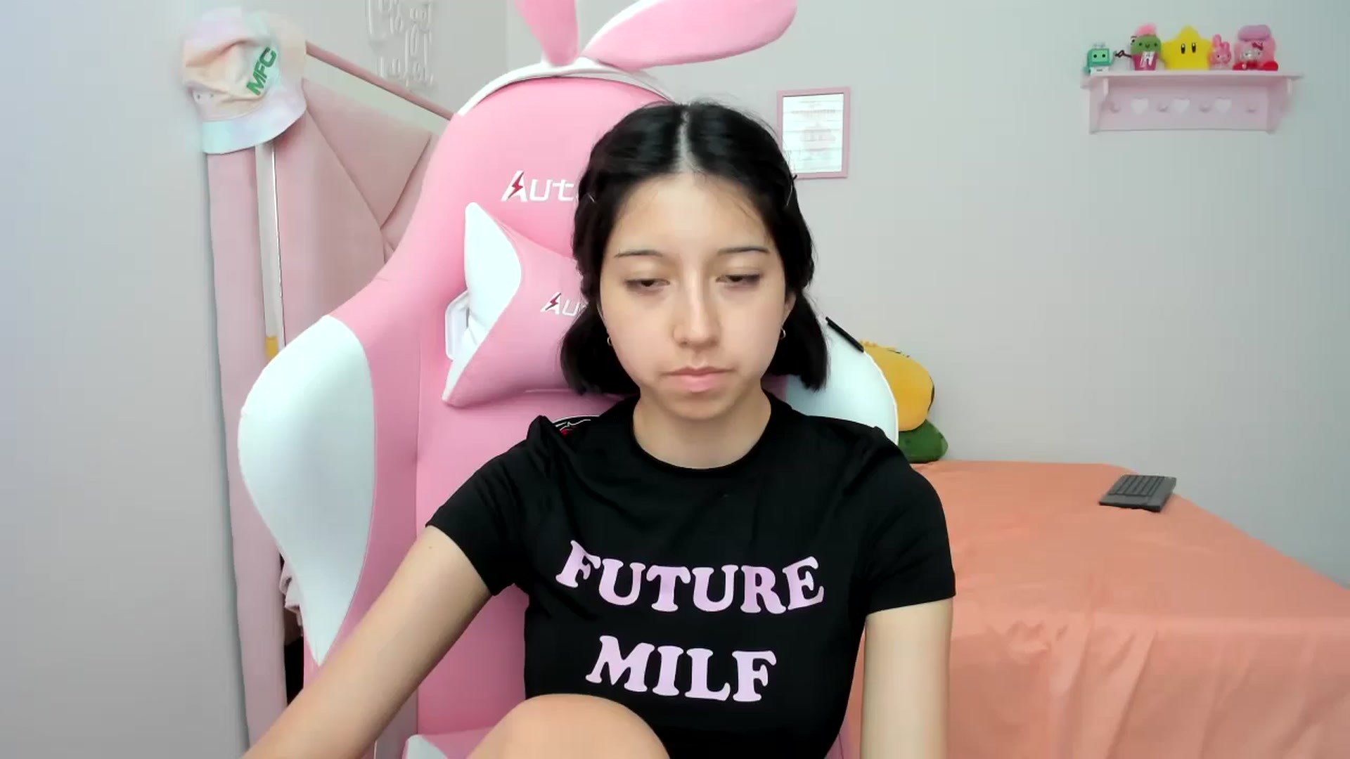 Gallery image thumbnail from Cherrycute666's myfreecams stream on, 08/02/2024, 21:35 image 15 of 20