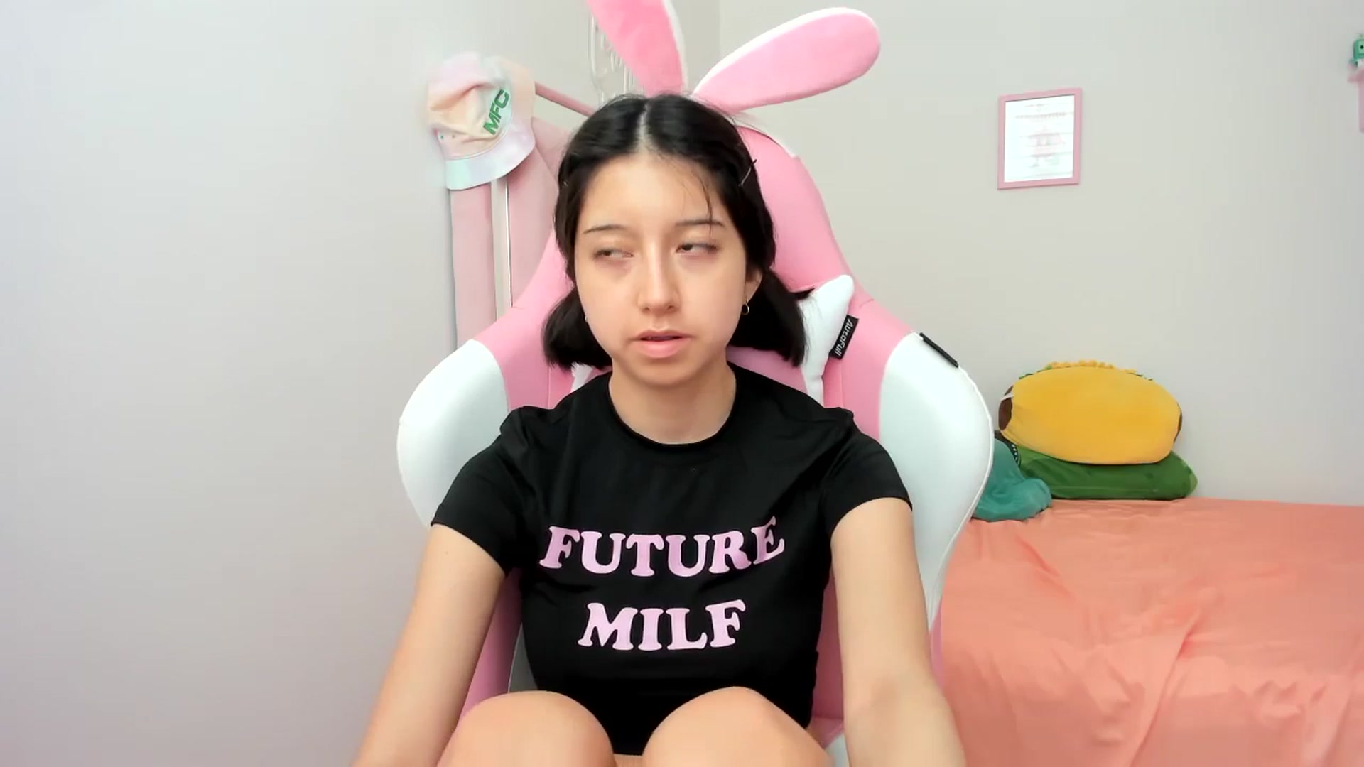 Gallery image thumbnail from Cherrycute666's myfreecams stream on, 08/02/2024, 21:35 image 5 of 20