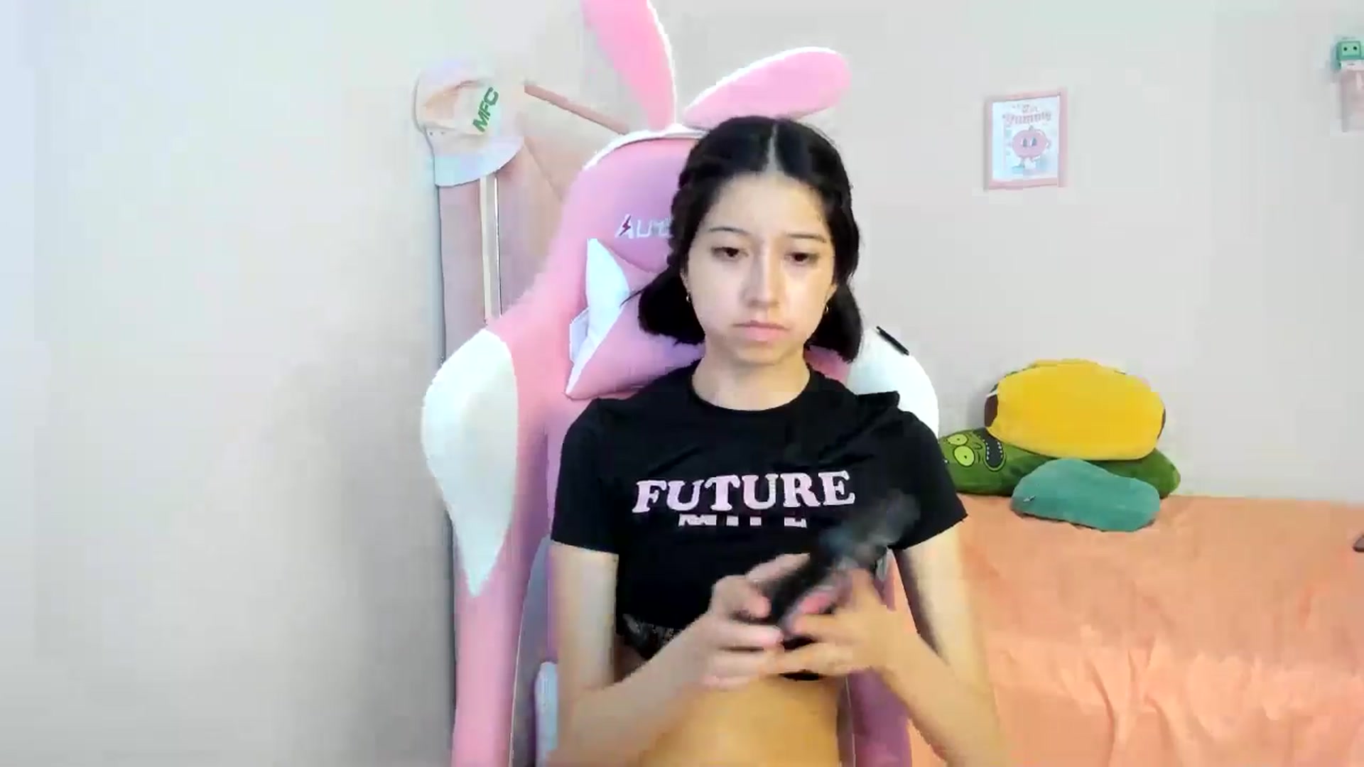 Gallery image thumbnail from Cherrycute666's myfreecams stream on, 08/03/2024, 24:58 image 9 of 20