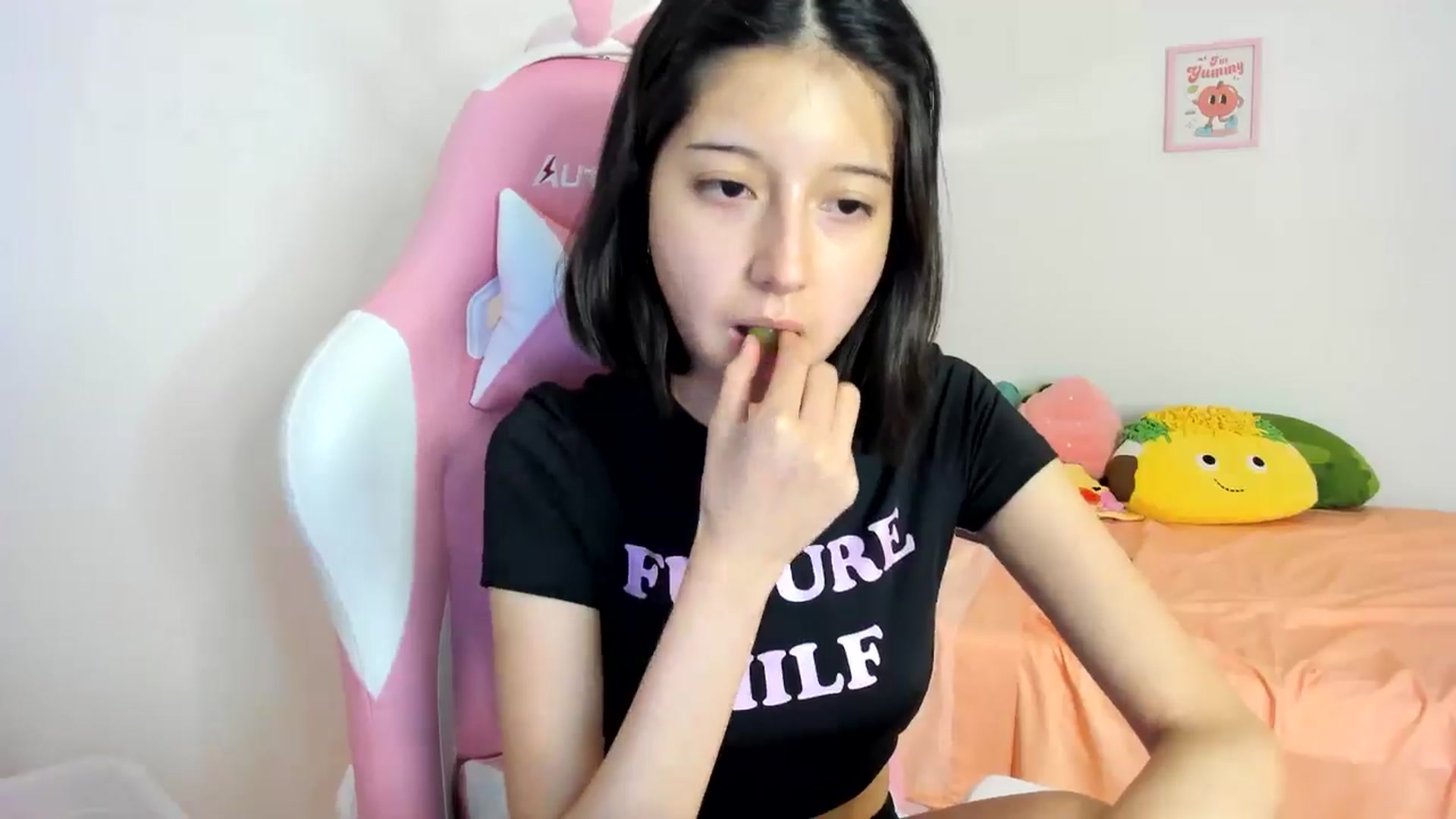 Gallery image thumbnail from Cherrycute666's myfreecams stream on, 08/03/2024, 02:22 image 4 of 20