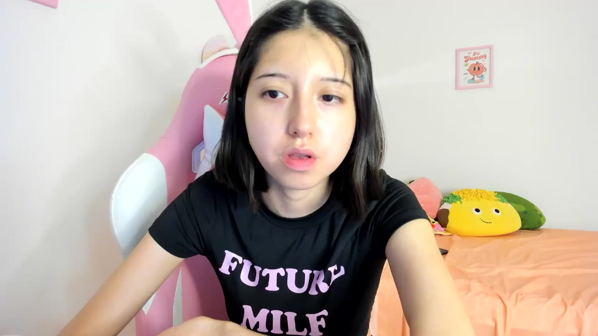 Gallery image thumbnail from Cherrycute666's myfreecams stream on, 08/03/2024, 02:22 image 14 of 20