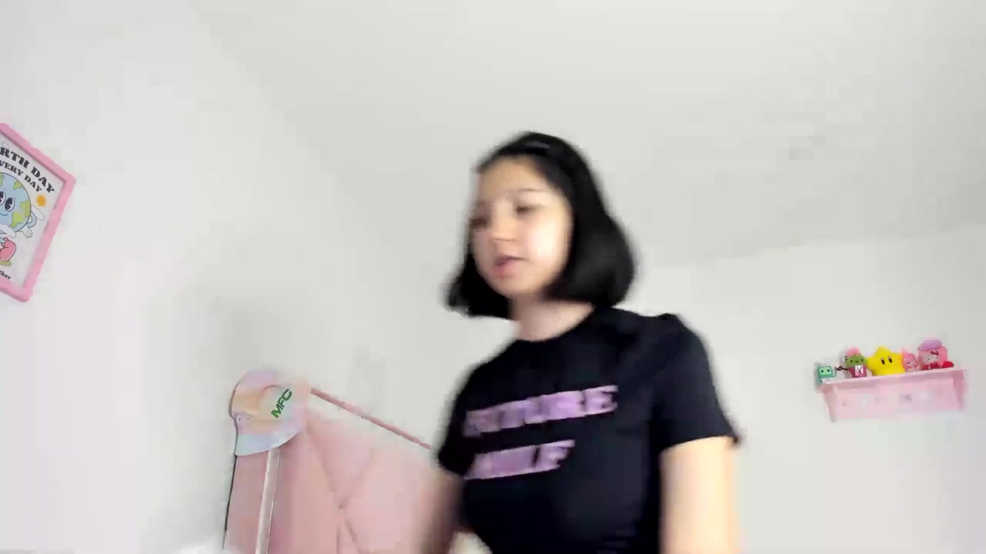 Gallery image thumbnail from Cherrycute666's myfreecams stream on, 08/03/2024, 04:54 image 9 of 20