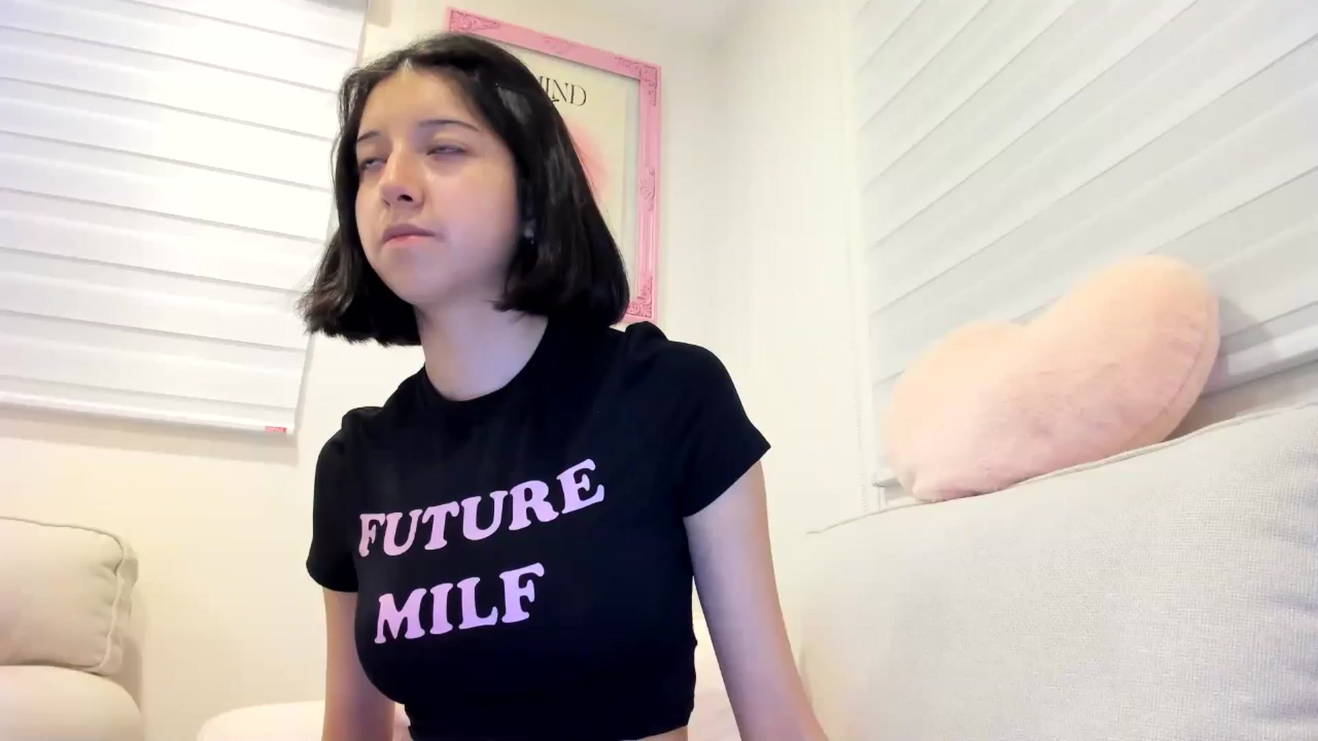 Gallery image thumbnail from Cherrycute666's myfreecams stream on, 08/03/2024, 07:16 image 1 of 20
