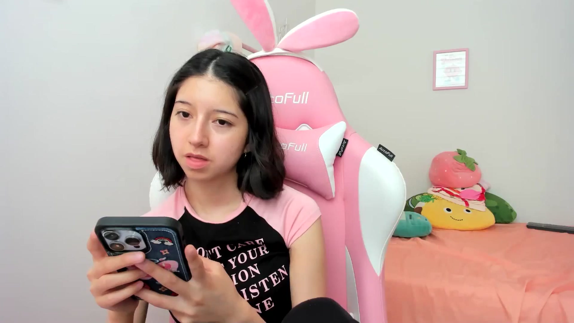 Gallery image thumbnail from Cherrycute666's myfreecams stream on, 08/03/2024, 20:50 image 11 of 20