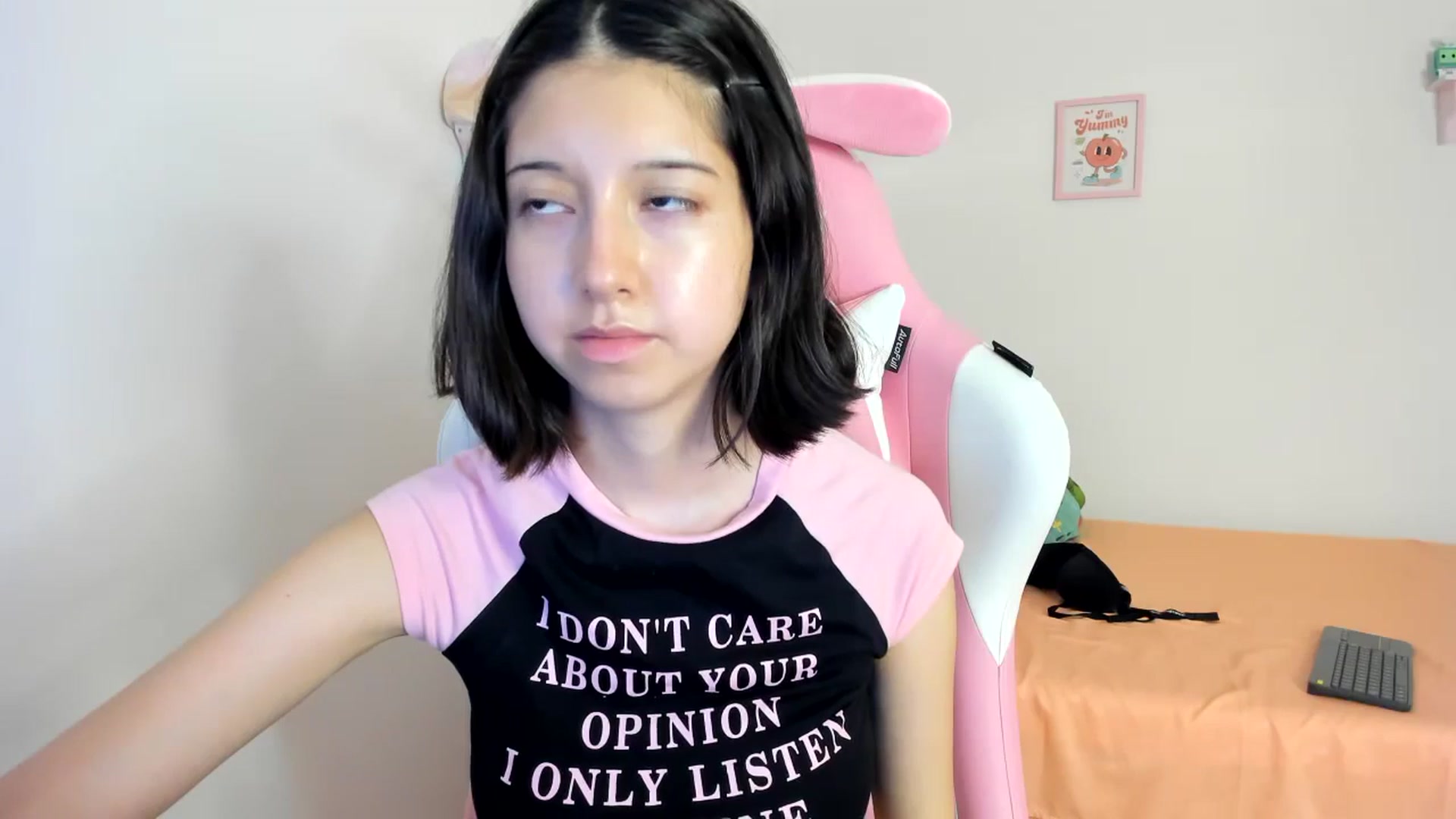Gallery image thumbnail from Cherrycute666's myfreecams stream on, 08/04/2024, 05:41 image 7 of 20