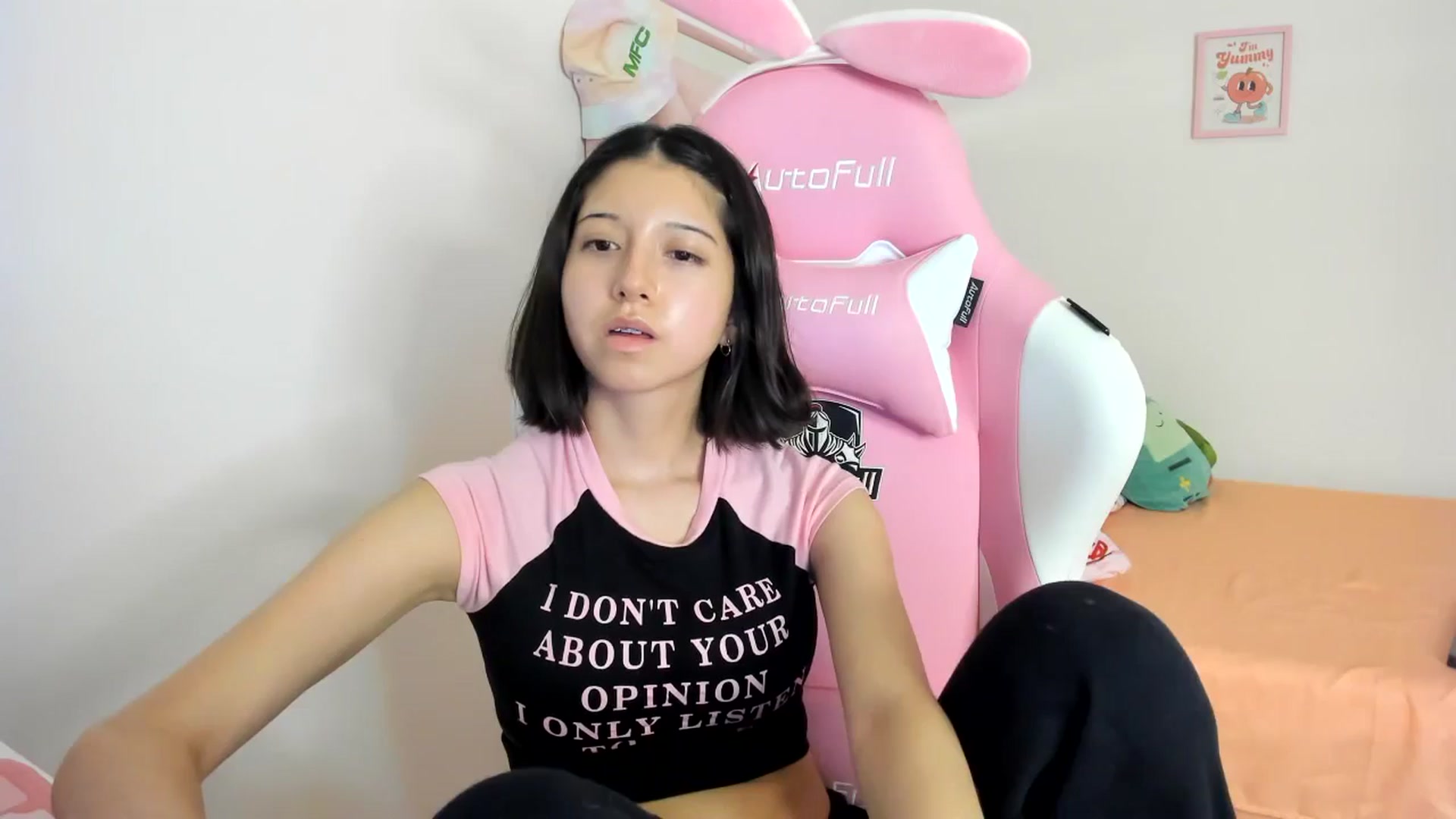 Gallery image thumbnail from Cherrycute666's myfreecams stream on, 08/04/2024, 05:41 image 16 of 20