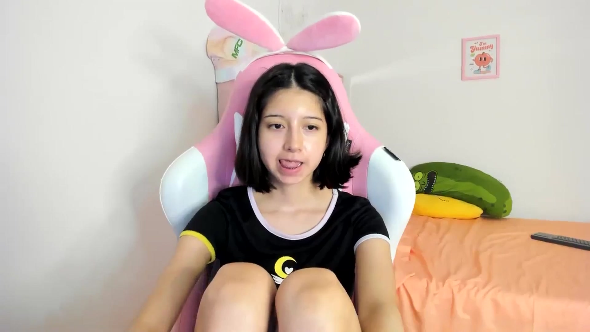 Gallery image thumbnail from Cherrycute666's myfreecams stream on, 08/05/2024, 02:27 image 10 of 20