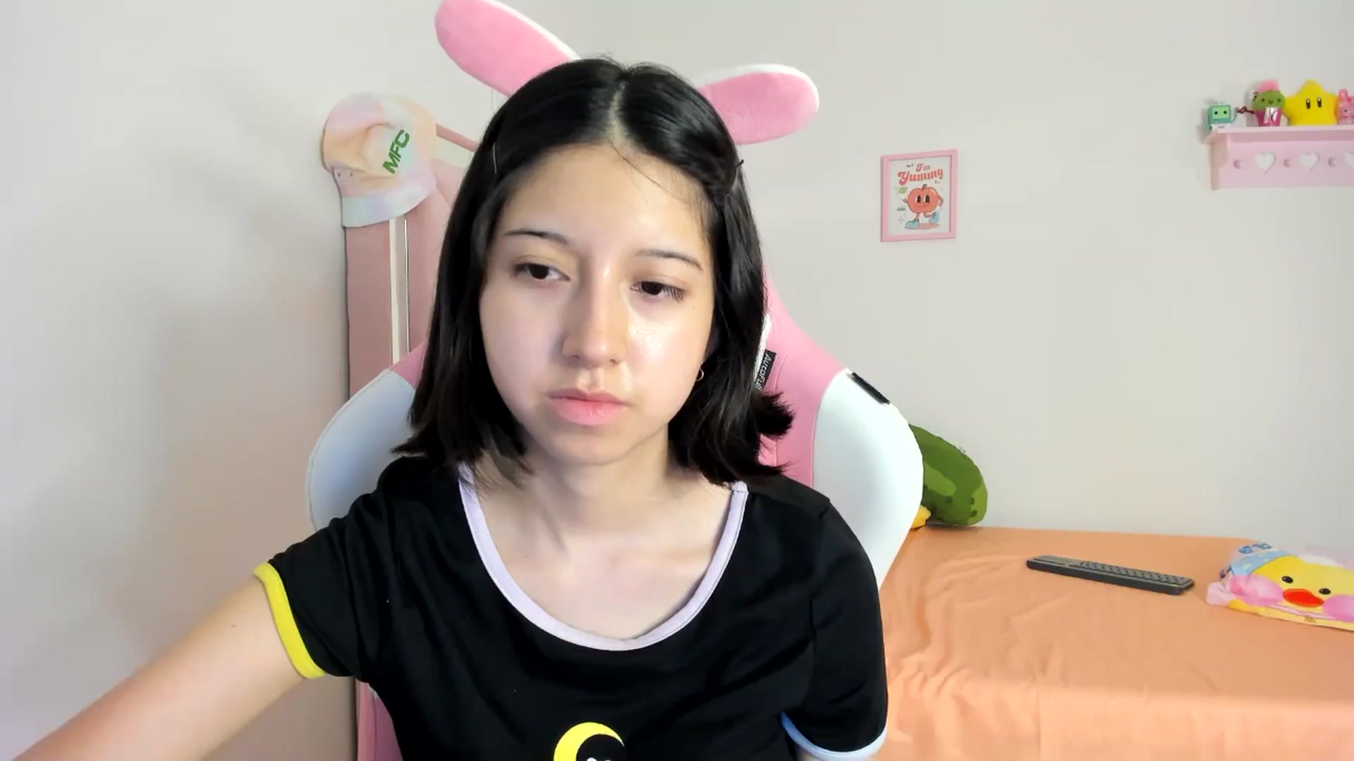 Gallery image thumbnail from Cherrycute666's myfreecams stream on, 08/05/2024, 05:24 image 10 of 20