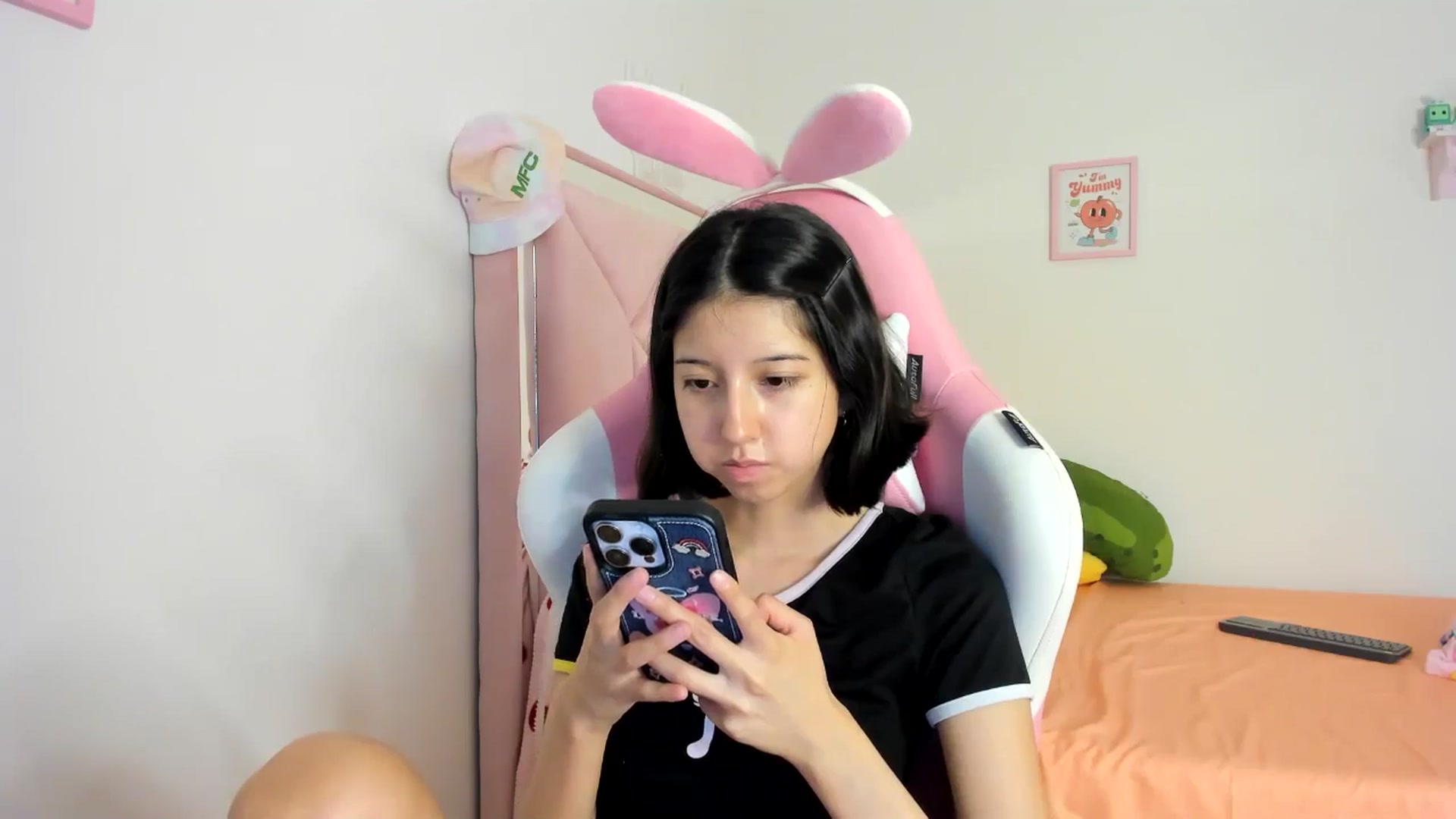 Gallery image thumbnail from Cherrycute666's myfreecams stream on, 08/05/2024, 06:10 image 19 of 20