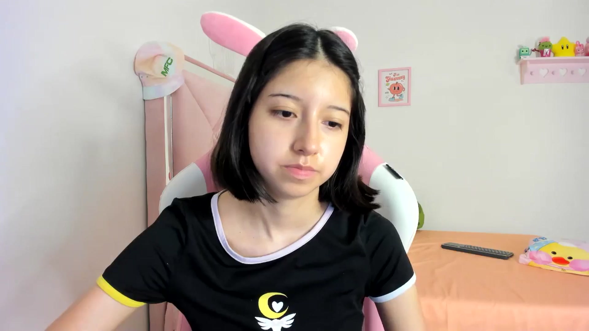 Gallery image thumbnail from Cherrycute666's myfreecams stream on, 08/05/2024, 06:10 image 11 of 20