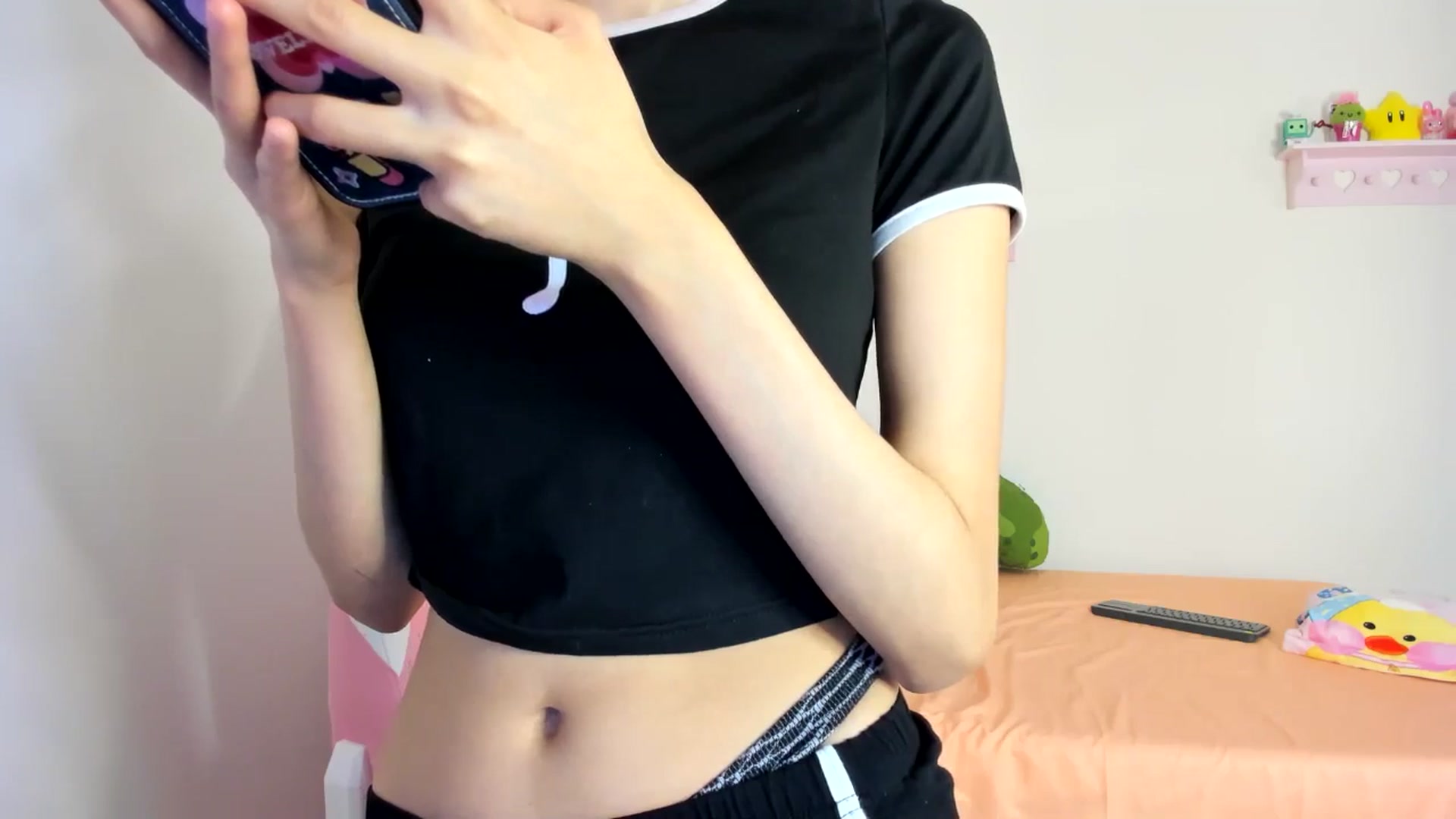 Gallery image thumbnail from Cherrycute666's myfreecams stream on, 08/05/2024, 06:10 image 15 of 20