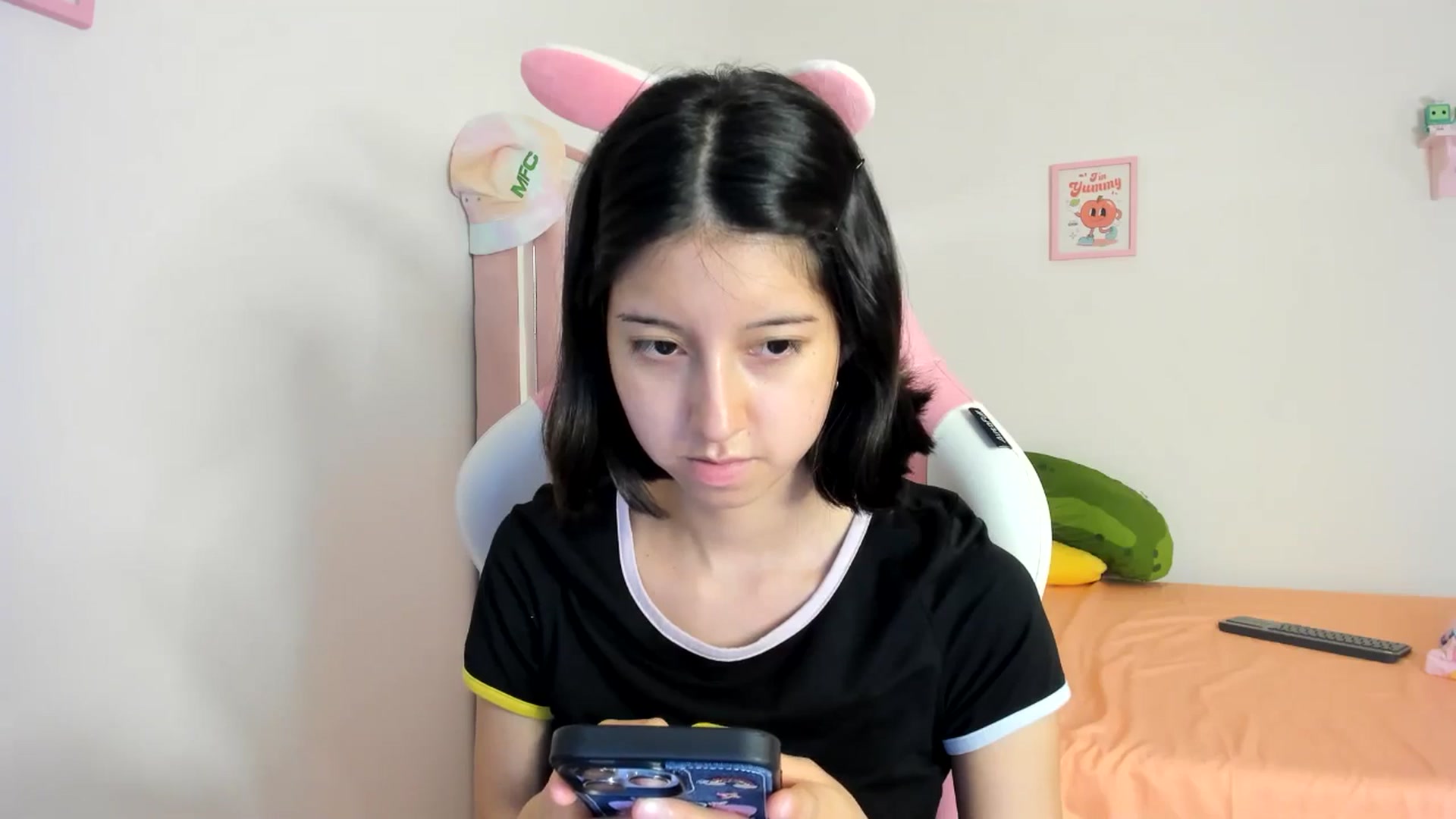 Gallery image thumbnail from Cherrycute666's myfreecams stream on, 08/05/2024, 06:10 image 18 of 20