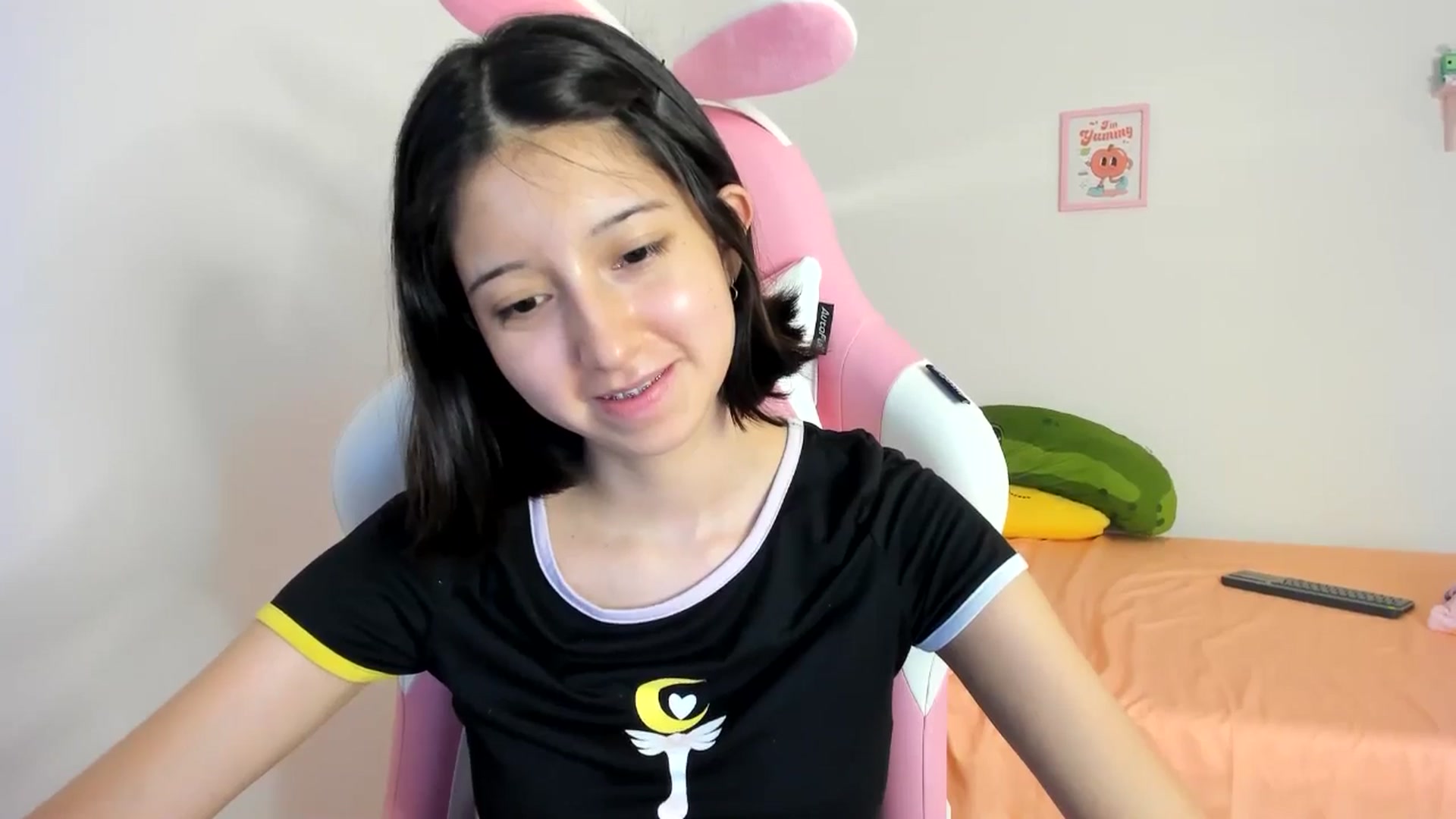 Gallery image thumbnail from Cherrycute666's myfreecams stream on, 08/05/2024, 06:52 image 11 of 20