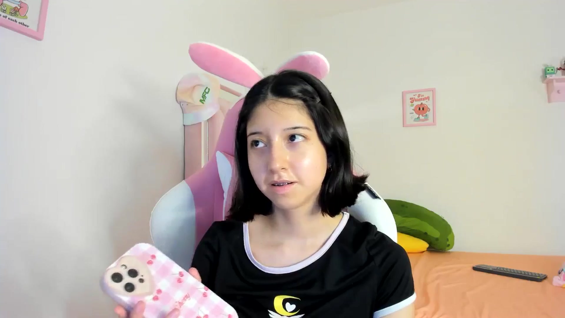 Gallery image thumbnail from Cherrycute666's myfreecams stream on, 08/05/2024, 06:52 image 7 of 20
