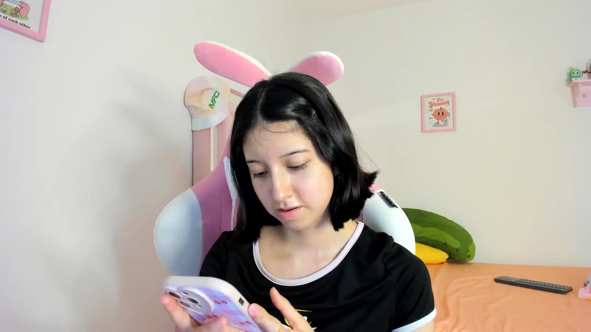Gallery image thumbnail from Cherrycute666's myfreecams stream on, 08/05/2024, 06:52 image 8 of 20