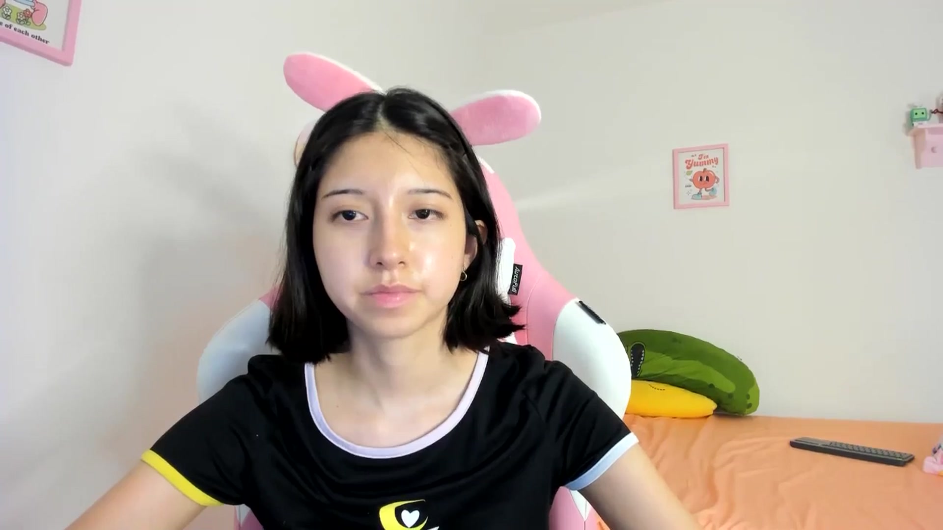 Gallery image thumbnail from Cherrycute666's myfreecams stream on, 08/05/2024, 06:52 image 2 of 20