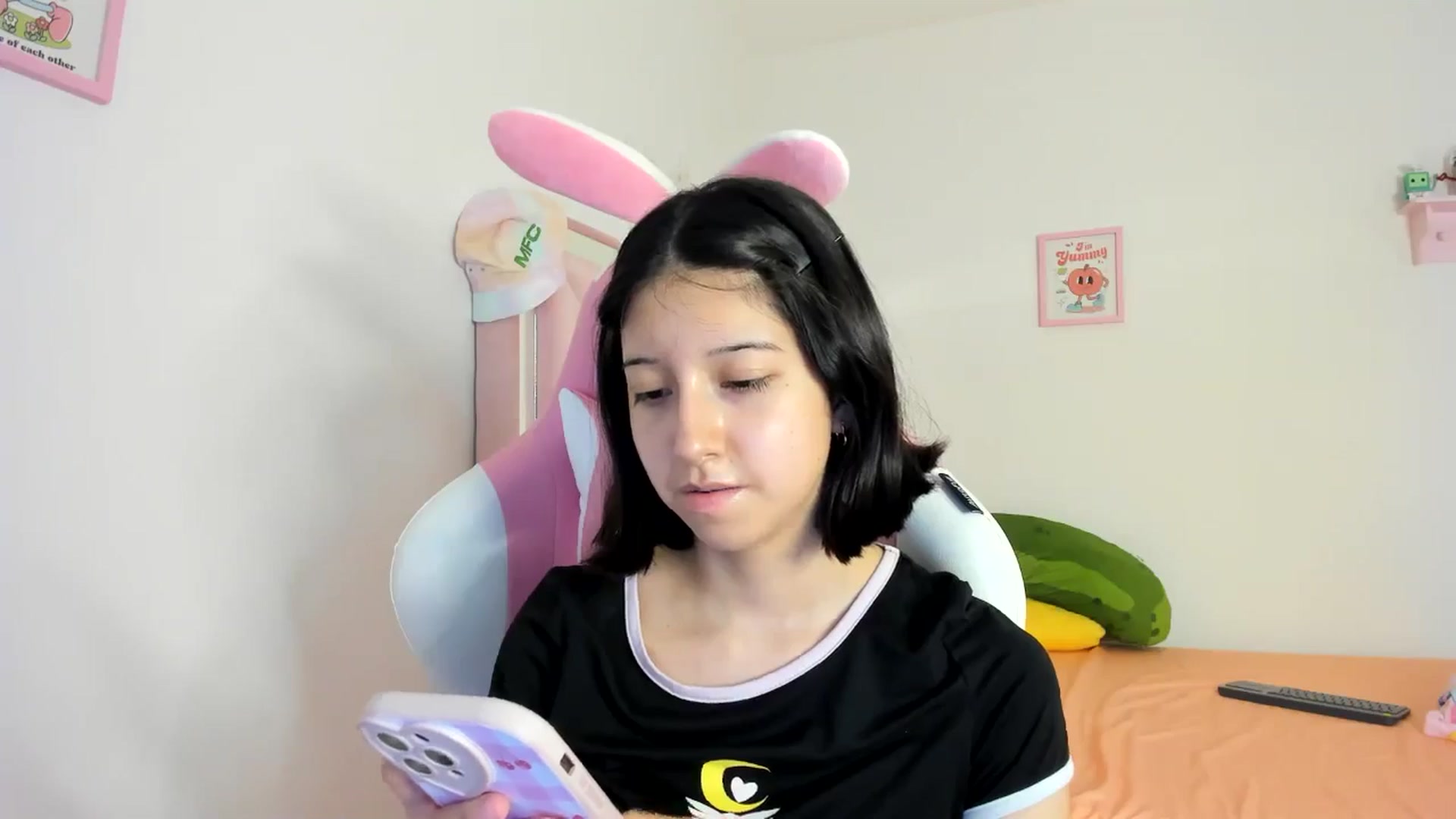 Gallery image thumbnail from Cherrycute666's myfreecams stream on, 08/05/2024, 06:52 image 5 of 20